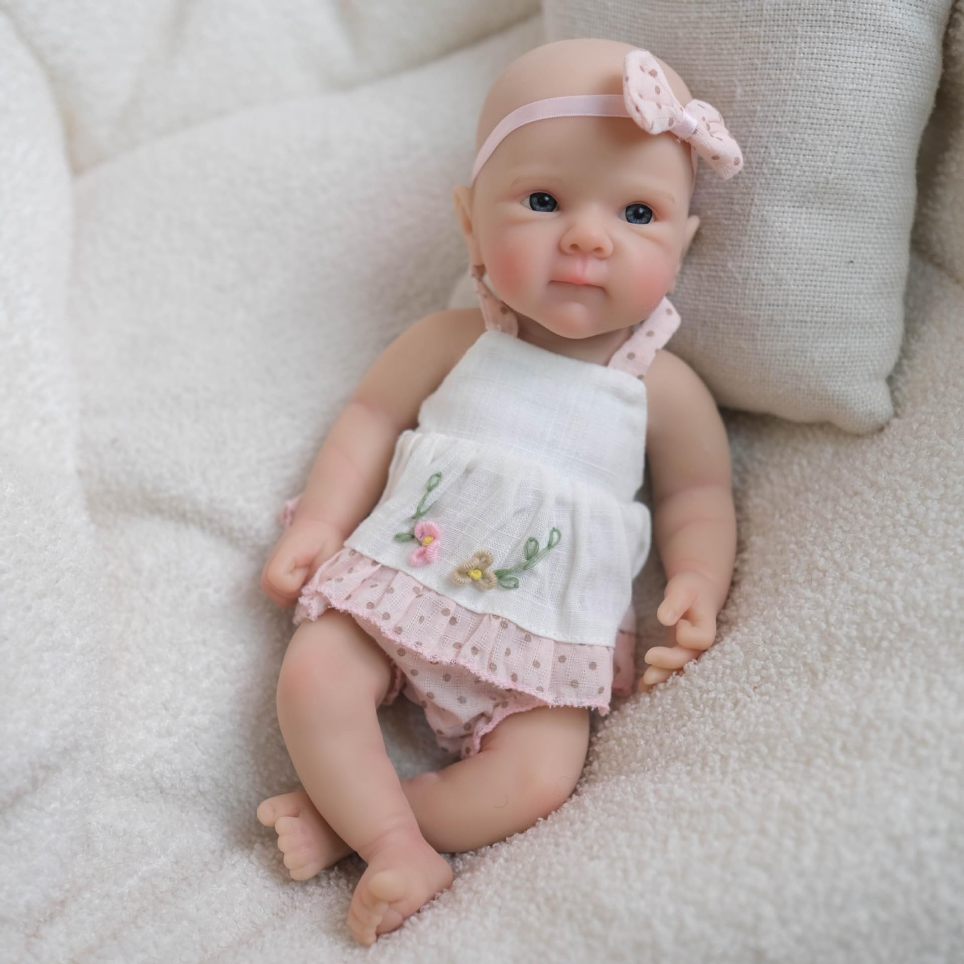 YIHANGG 20cm Realistisch Mini Reborn Baby Puppe Weich Ganzkörper Silikon Neugeborene Puppe Handflächengröße Kind Geburtstag Weihnachten Geschenke Sammlungen