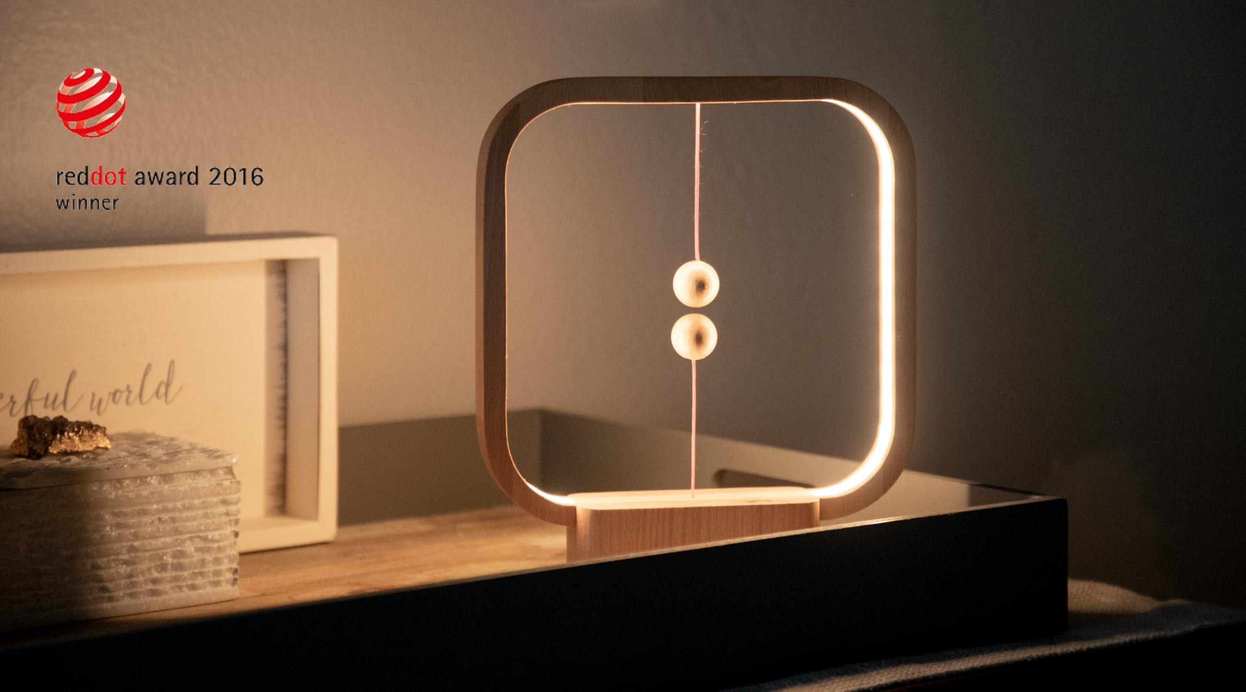 Allocacoc Heng - Lámpara de equilibrio portátil; cuadrada de madera real, recargable por USB-C, interruptor interactivo de gravedad magnética, lámpara LED de mesa, dormitorio, sala de juegos, sala de