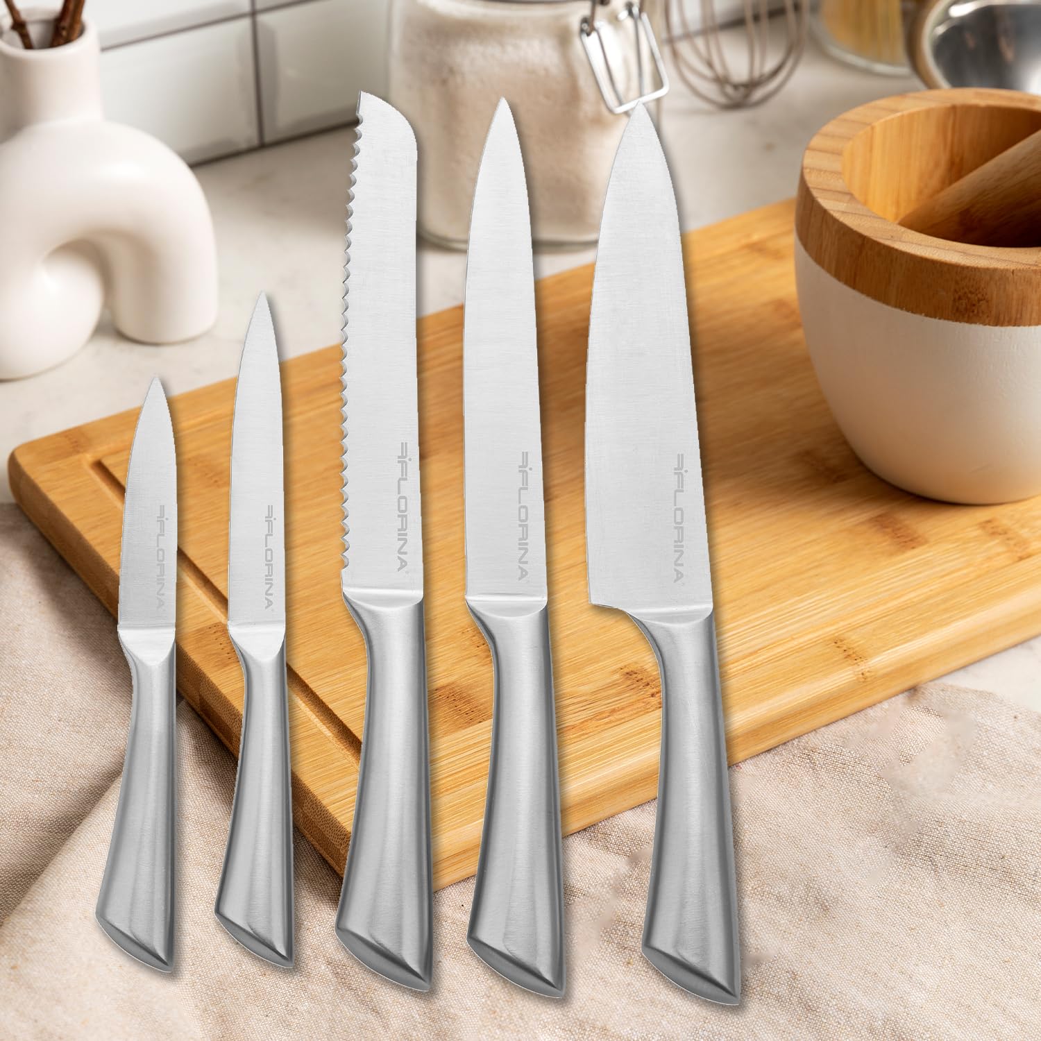 FLORINA Messenblok Set met Slijper I Roestvrijstalen Keukenmessen PERFECT STEEL I 7-delig Set Incl. Koksmes Universeelmes Broodmes Groentemes Vleesmes I Antisliphandvat