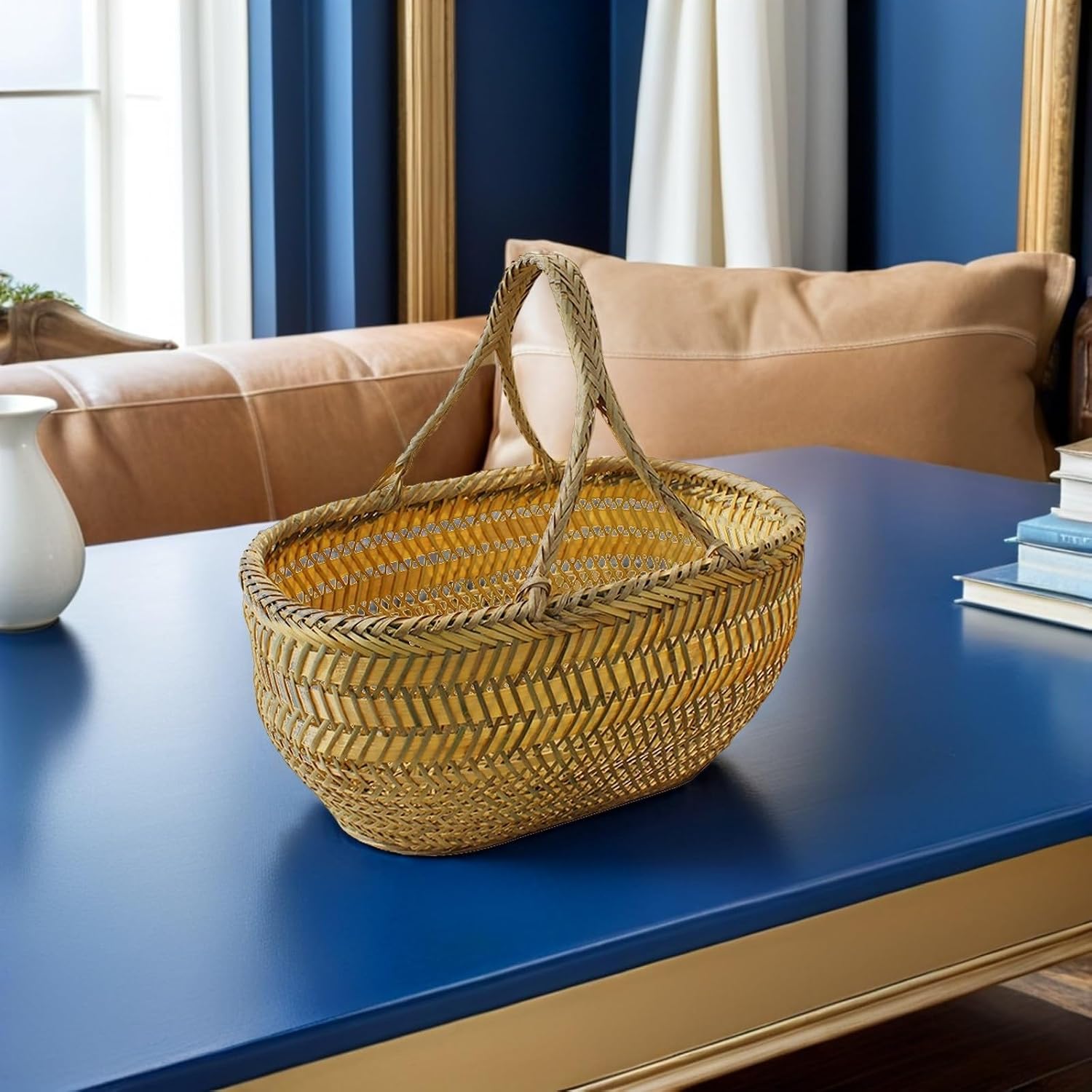Handmade Egg Basket with Ergonomic Handle, Simple Design Fruit and Snack Holder for Home Use, Sturdy Woven Basket with Delicate Details and Generous Appearance Random Color