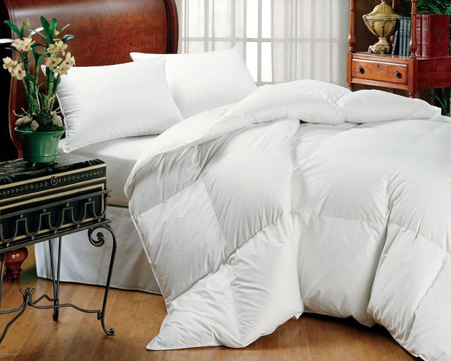 GrayEagle Bedding Co. All Season Down Alternative Comforter