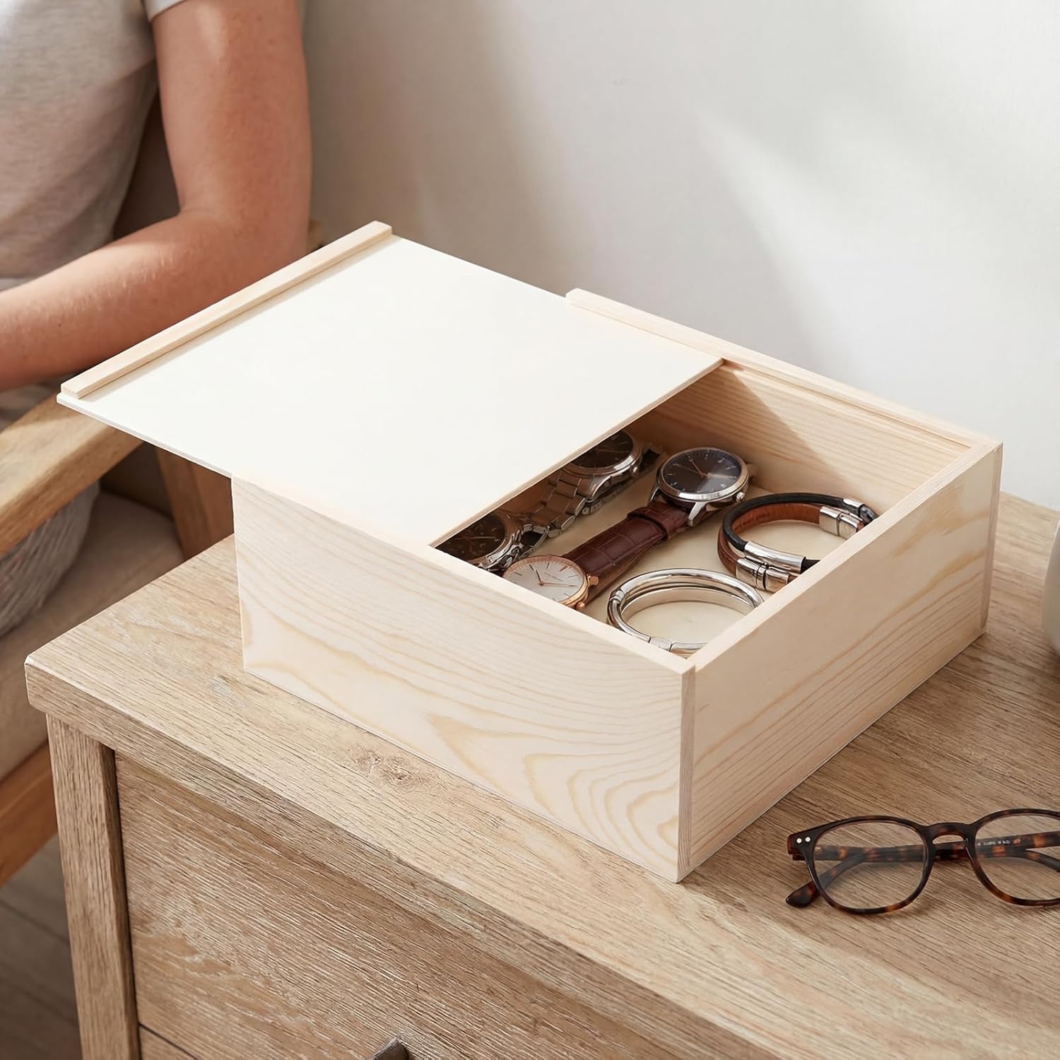 Kisangel Wooden Jewelry Box with Push Cover Square 7.71X7.71X2.99In Decorative Storage Case for Bracelets Rings Necklaces Present Packaging Box for Birthday Party Keepsakes