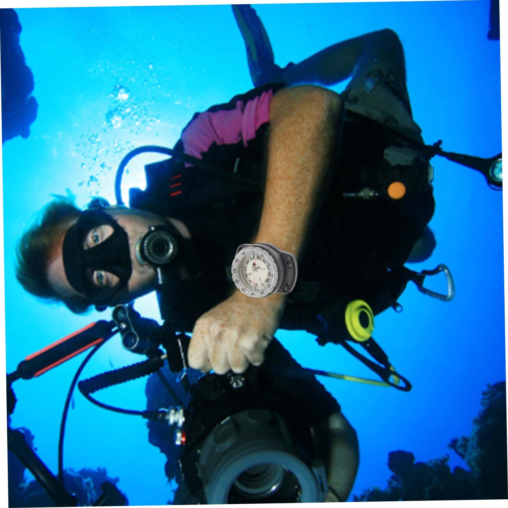 Brújula de buceo para surf, luminosa, subacuática, de 50 m, brújula de muñeca, visión nocturna, resistente al agua, brújula de navegación con correa elástica, brújula de muñeca, brújula de buceo, brúj