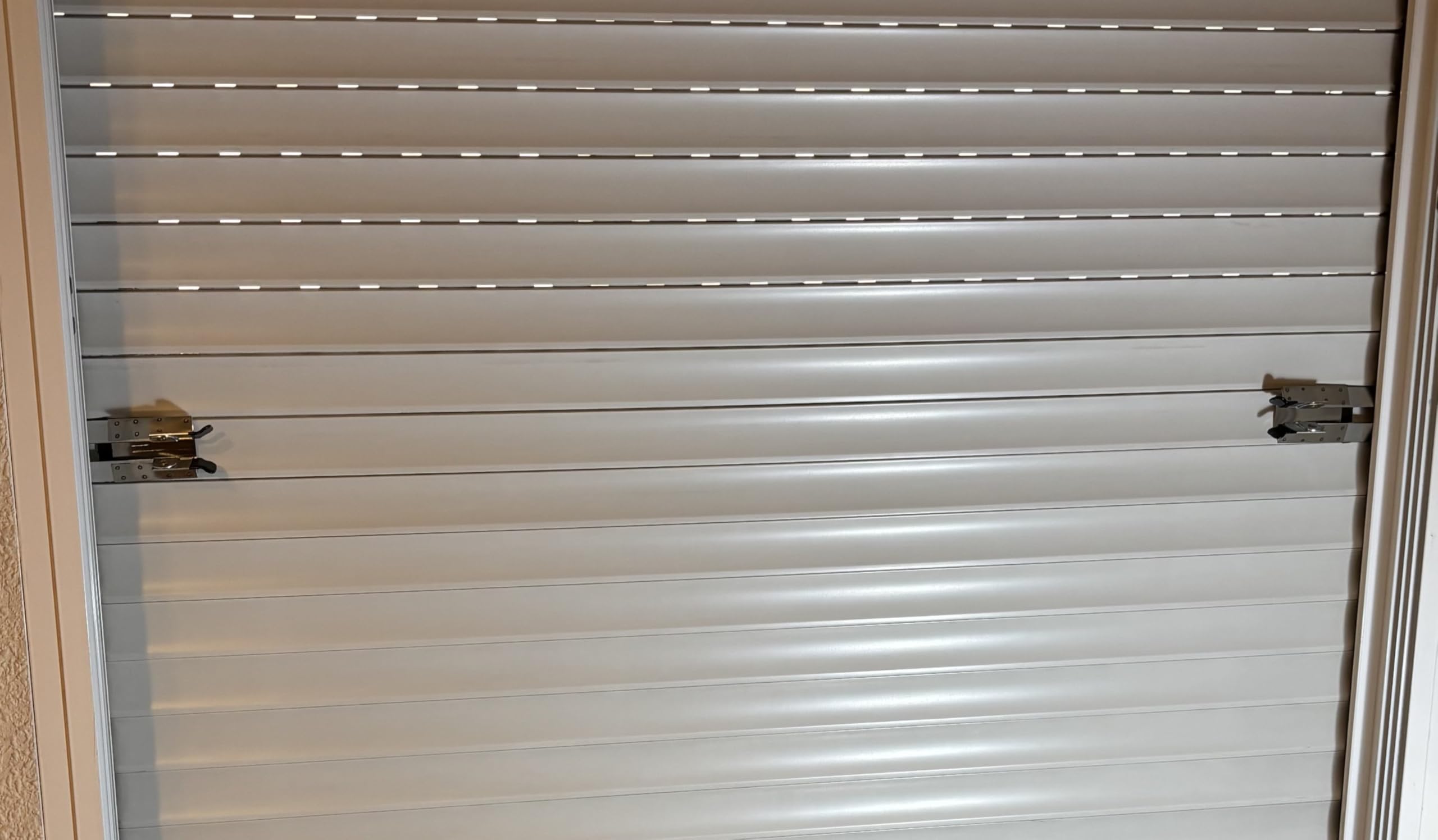 FERPASA® - Pinze per Blocco di Persiane, Chiusura Antifurto per Persiane in Acciaio Inox. Resistenza, Robustezza e Sicurezza per la tua Casa. Confezioni da 2, 4, 6 e 10 pz. (10 Pz. Sacchetto)