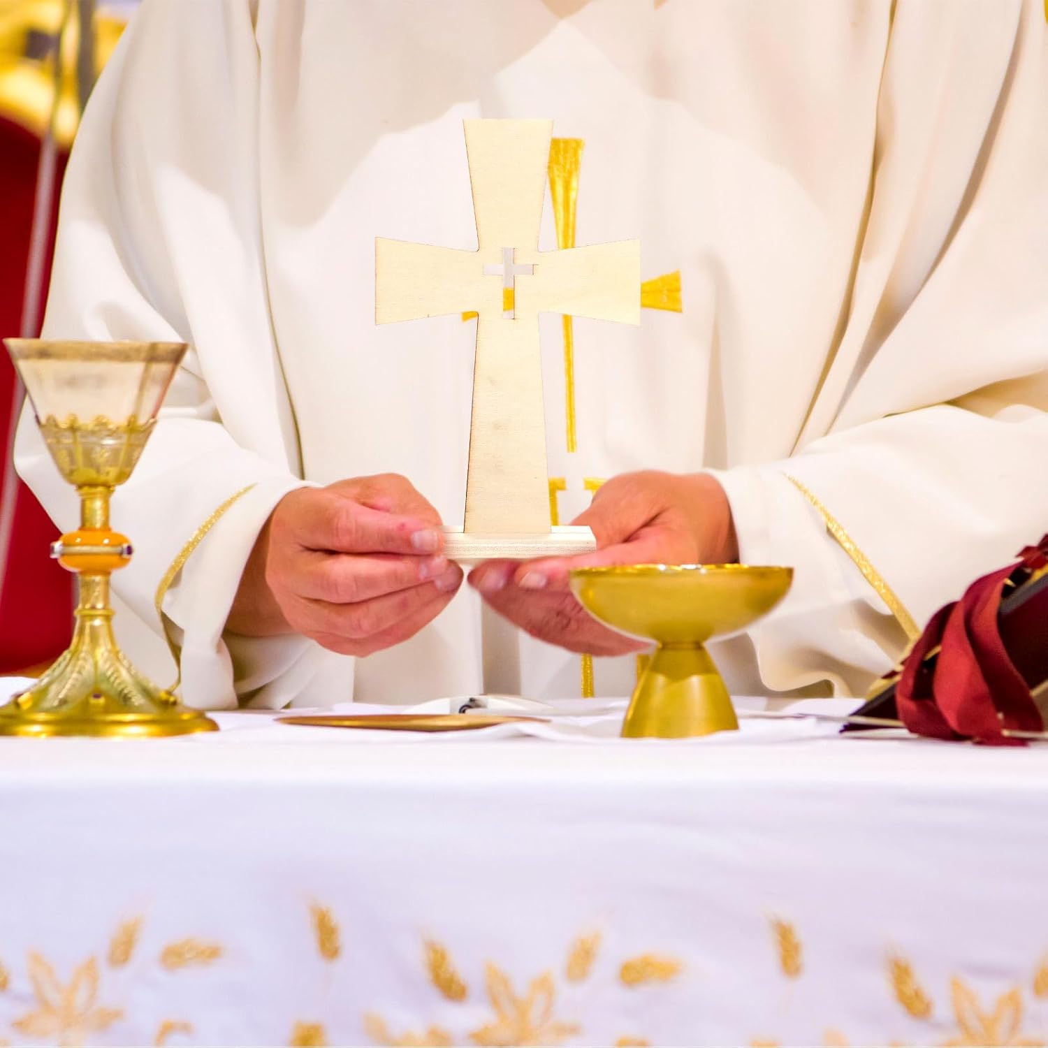 Beeveer 48 Pcs Christmas Nativity Wooden Crosses for Baptism, Unfinished Wood Crosses for Centerpieces Wood Standing Cross for Crafts Rustic Wood Cross First Communion Baptism Decorations