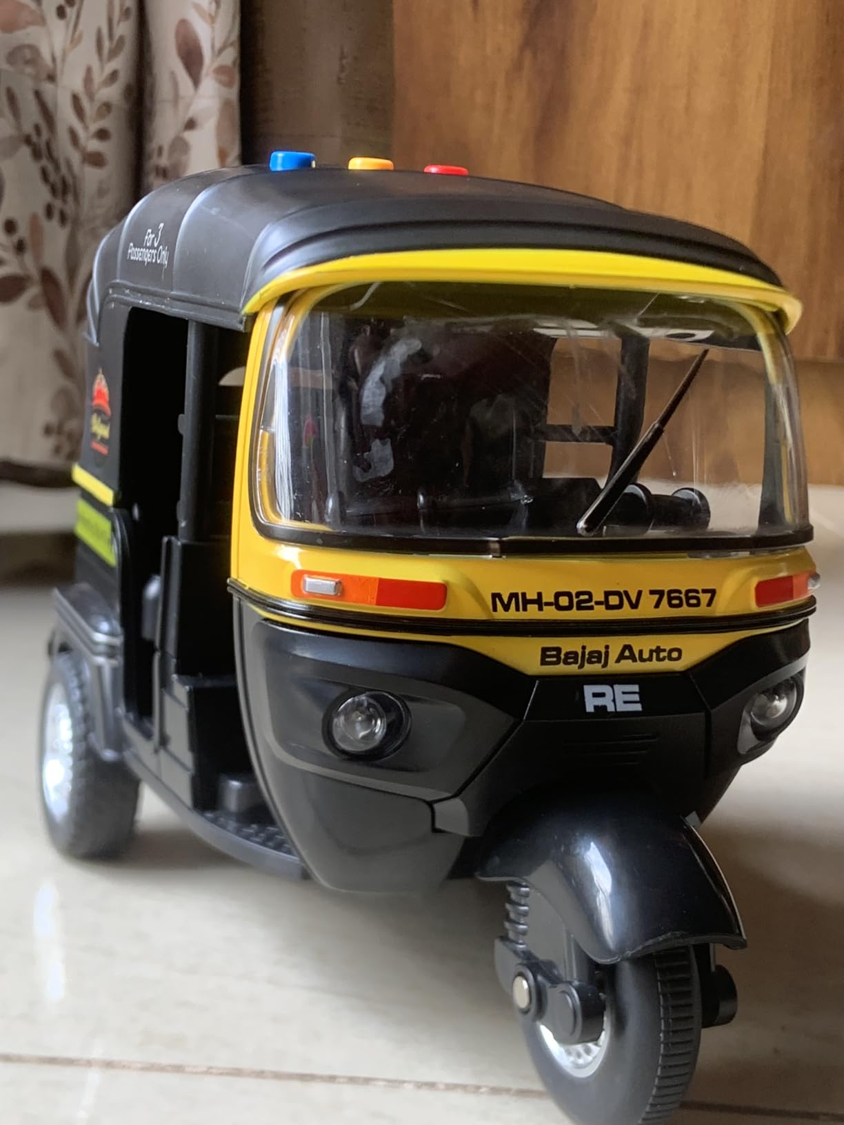 Aldorado Die-Cast Metal Auto Rickshaw Toy Model with Movable Handle and ...