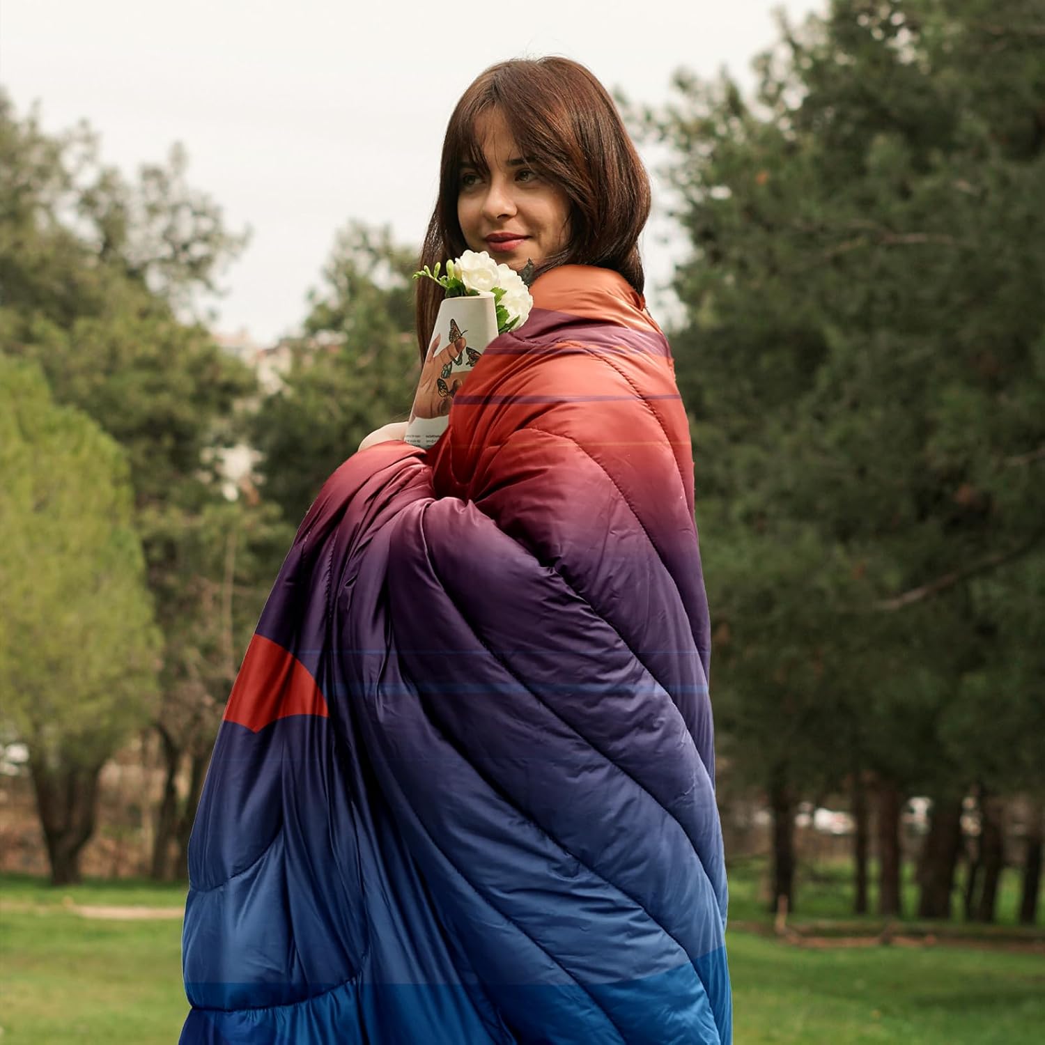 zzlamb Camping Blanket for Cold Weather,Outdoor Puffy Blanket Portable Down Alternative,Windproof Warm Cloak with Snaps,Cozy Quilt Backpacking Picnic RV Travel Plane Car Hammock Beach Climbing