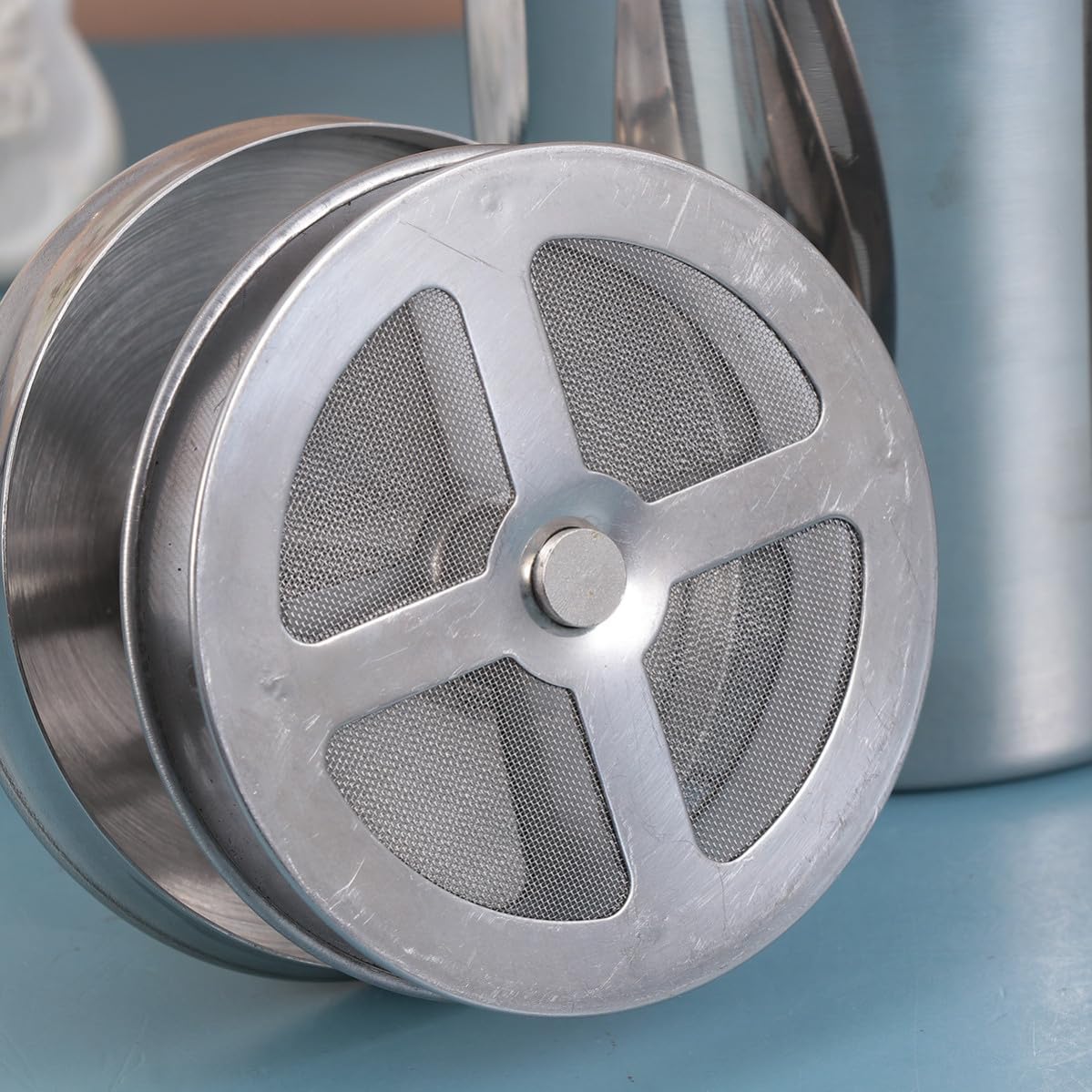 Schiumalatte Manuale in Acciaio Inossidabile 304 Doppio Filtro a Doppio Strato, Capacità 800cc, per Uso Domestico e Bar per Preparare Latte Schiumoso