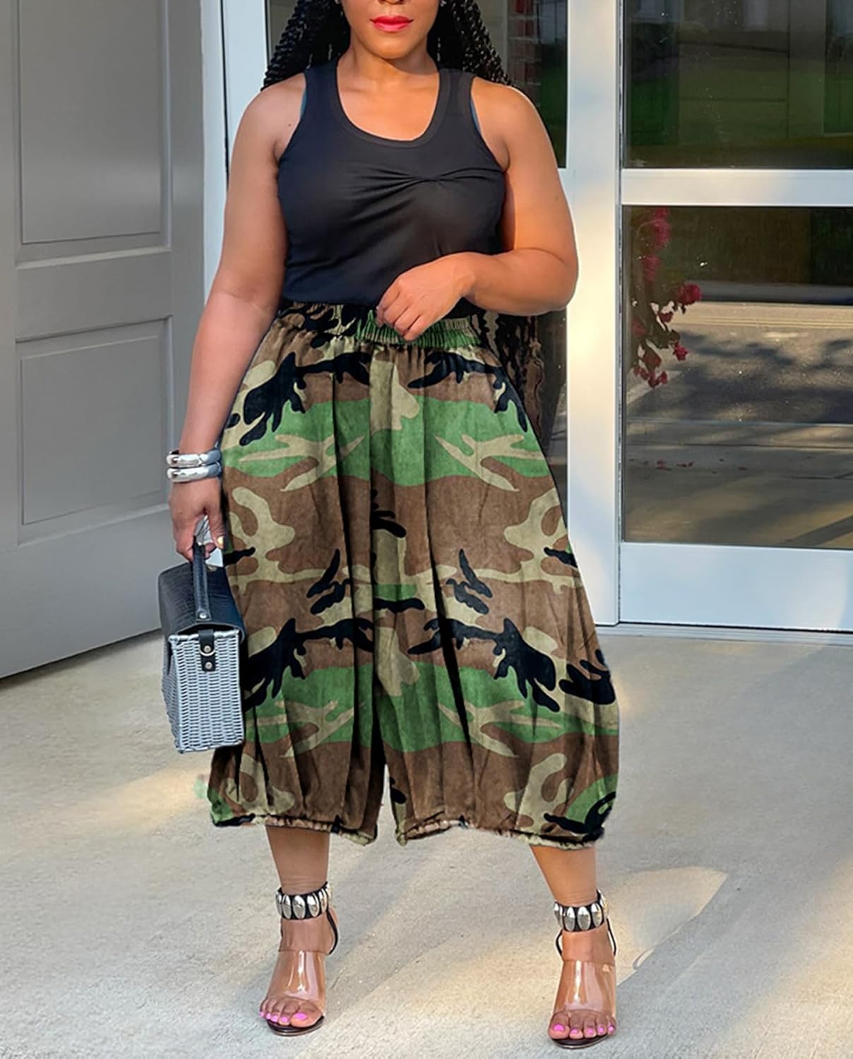 Voghtic Women's Camo Sweatpants Barrel Cropped Elastic Waist Denim Pants Loose Trousers with Pockets - Image 2