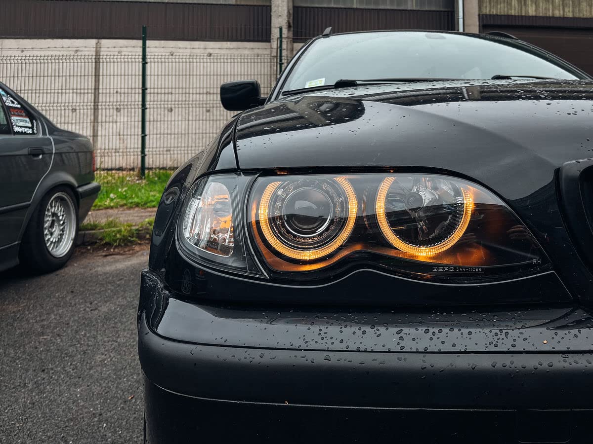 Kit De Cruces Negras Para Faros Delanteros BMW E46 - Moderniza El Look, Fácil Instalación
