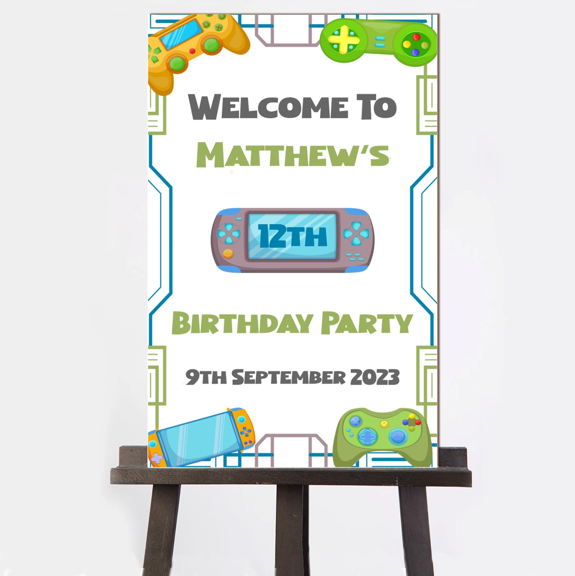 Personalised Kids Wooden Birthday Party Welcome Board โ 14 Fun Designs 50cm x 30cm (Gaming, Dinosaur, Football, Rainbow, Unicorn, Space, Car, Tractor & More!) (Gaming)