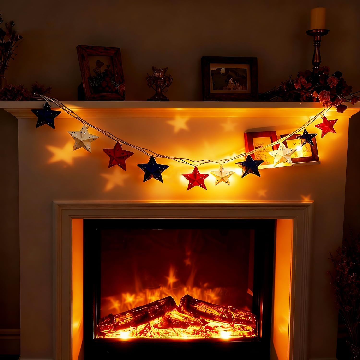 Winter Decorations Metal Star Red White and Blue Lights Twinkle Star Strings Plug in Fairy Lights with End-to-end Connector Christmas Indoor Outdoor Ambient Lighting Night Nursery Light