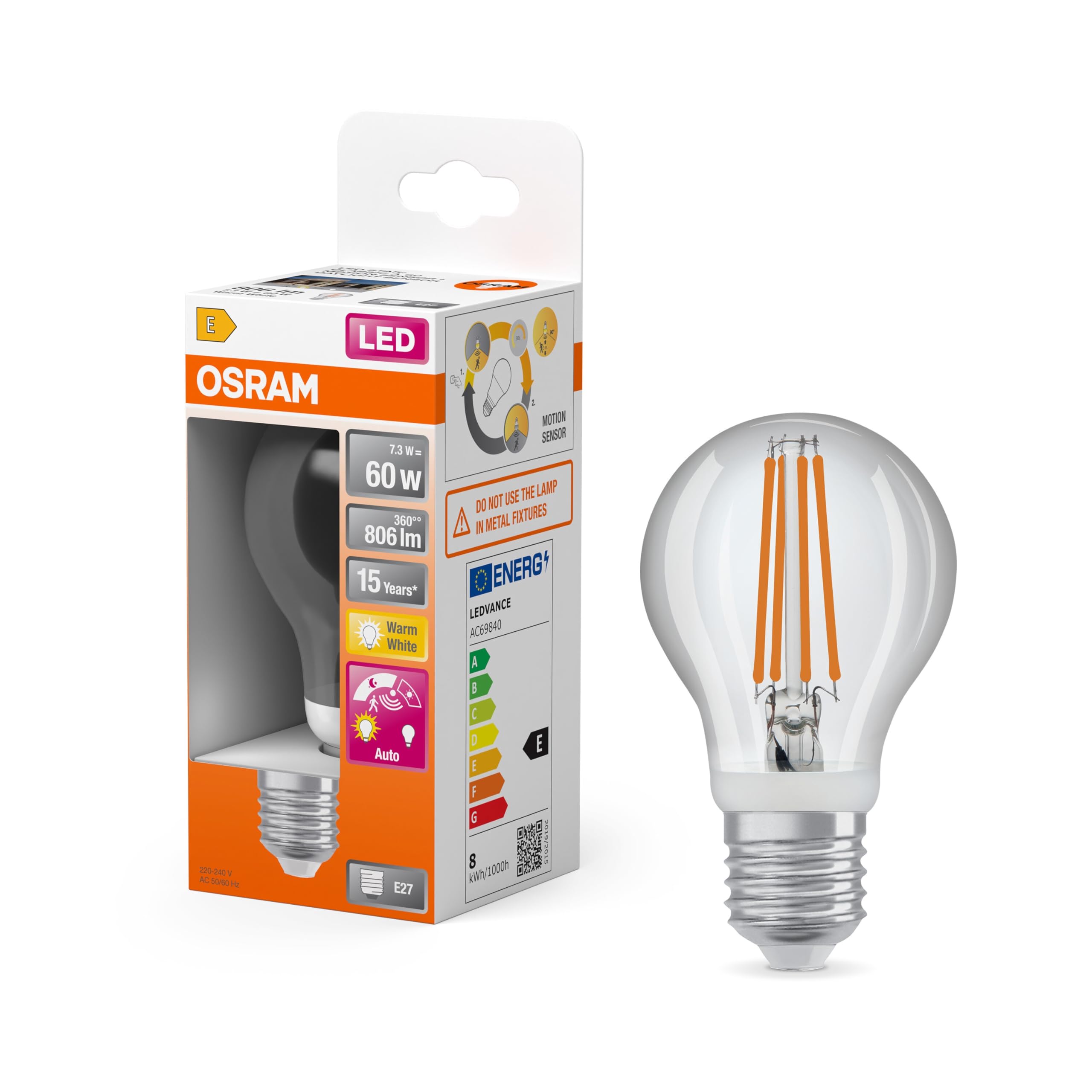 Osram LED Star Classic Lamp mit Bewegungssensor und Tageslichsensor, Kolbenform, 7.3 W/806 lm, EEK A, warmweißes Licht (2700 K), aus klarfarbenem bleifreiem Glas, E27 Sockel, 60 mm Durchmesser.
