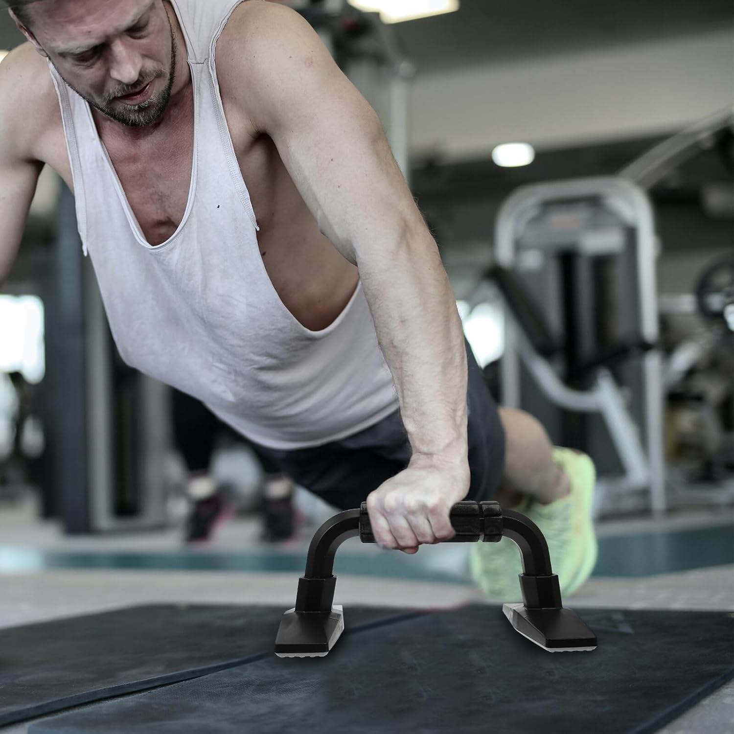 2Pcs Push-up Stands with Non-slip Handles for Indoor Strength Training Stable Fitness Equipment for Upper Body Chest Shoulder and Back Muscle Development