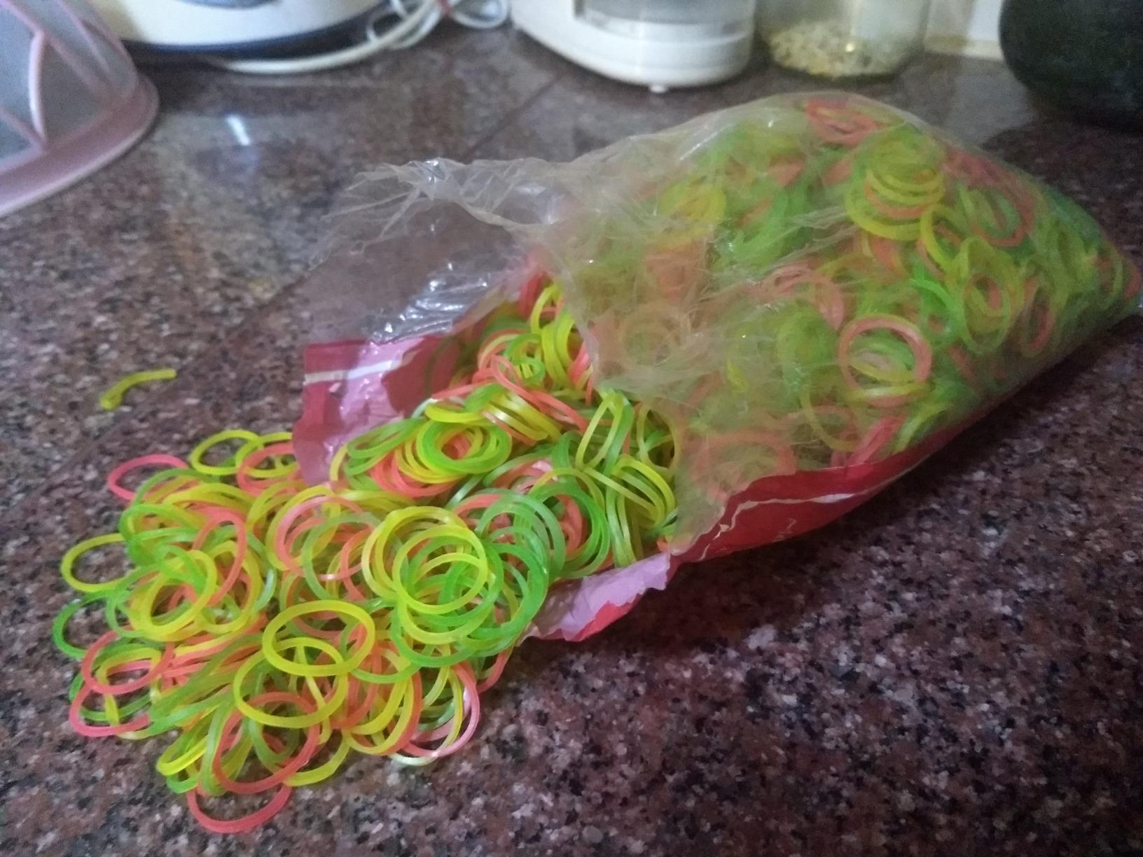 Hemoton 400pcs Elastic Rubber Bands Assorted Color Rubber Bands For Office Industrial And Craft Use Stretchable Rubber Bands For Organizing - View #4