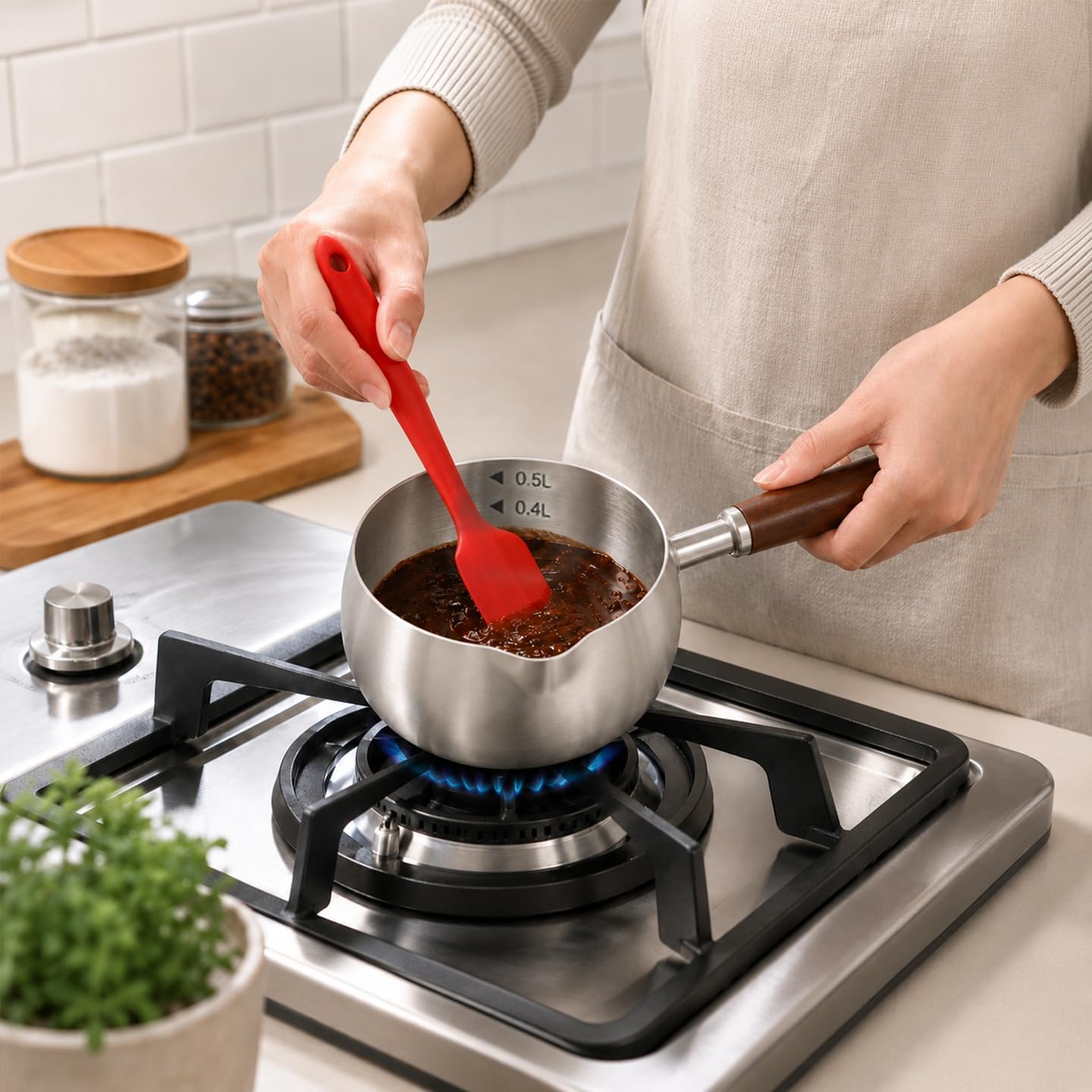 500ml Stainless Steel Saucepan with Silicone Spatula, Mini Milk Pan with Wood Handle, Pour Spout & Measurement Marks, Tri-Ply Base Small Sauce Pan for Milk, Coffee, Butter, Sauce