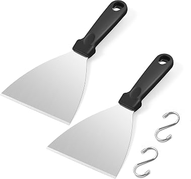 مجموعة ملعقة معدنية من 2 ، HaSteeL 9.8 x 3.6 في الفولاذ المقاوم للصدأ ، مكشطة زعنفة مائلة ، شواية علوية مسطحة Teppanyaki Hibachi أدوات للطبخ التخييم الشواء ، مقبض بلاستيكي وسهل التنظيف