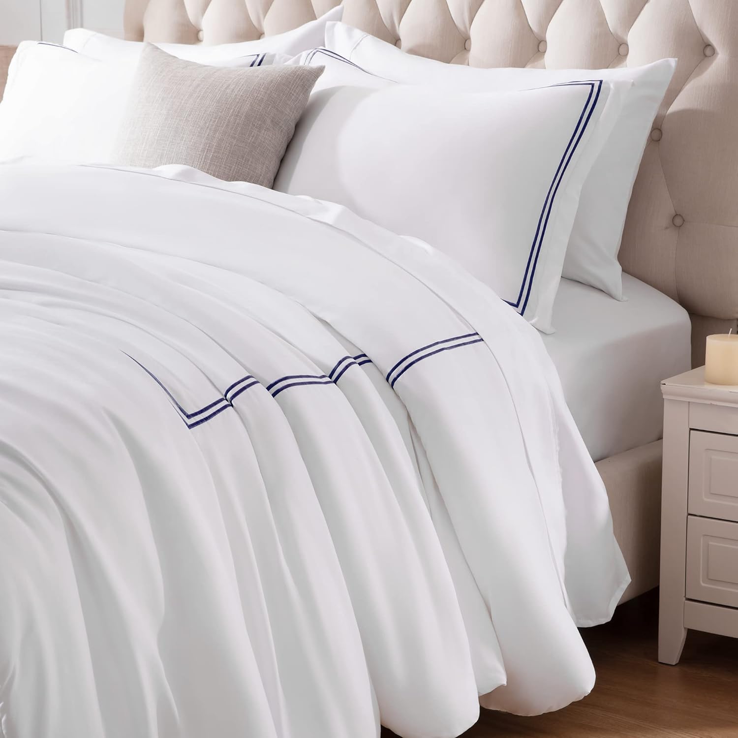 SLEEP ZONE Luxury Hotel Bedding Comforter Set 3-Piece Machine Washable, Lightweight Down Alternative Duvet Insert with Embroidered Stripes, King (106" x 95"), Navy Strips