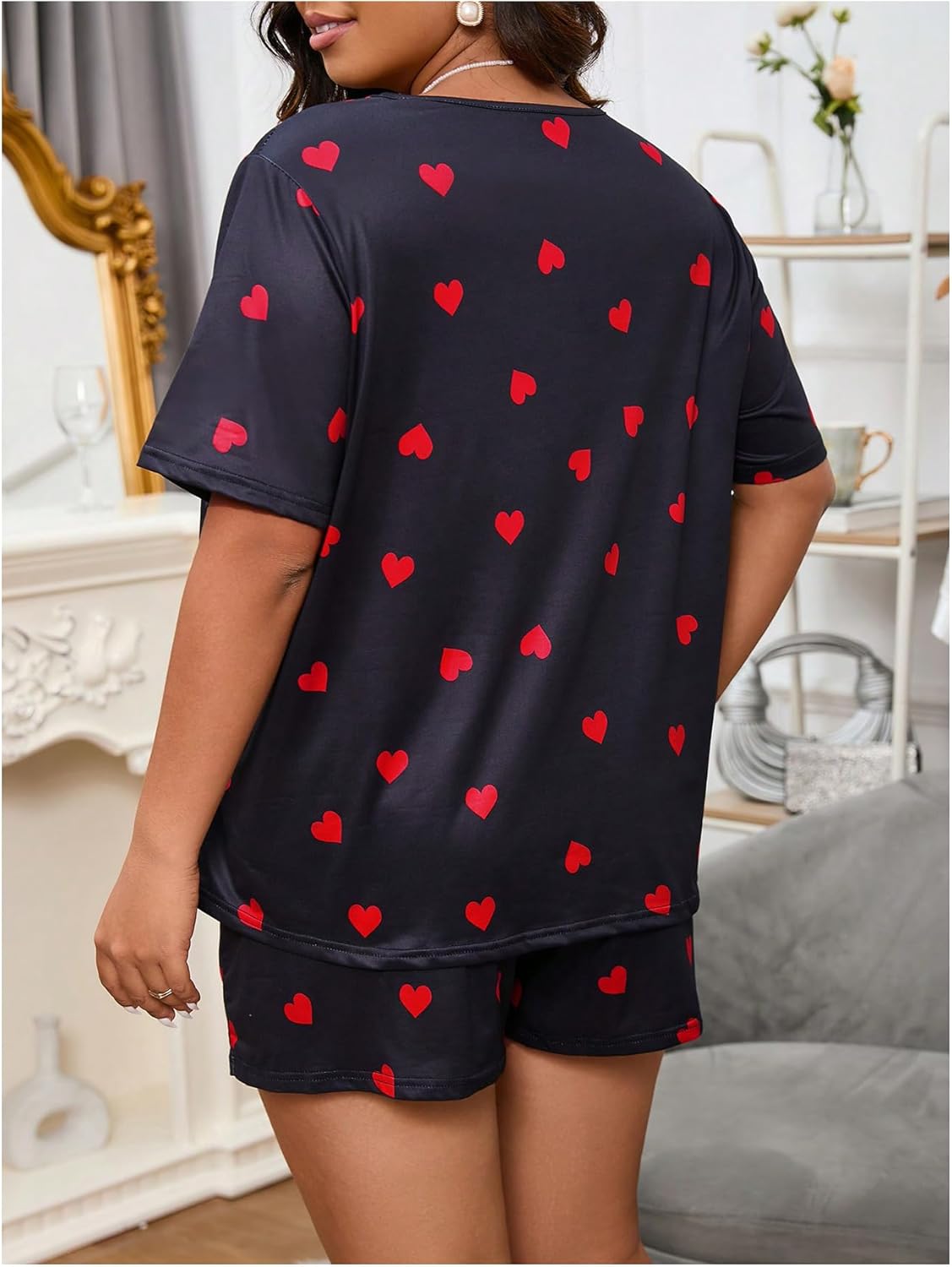 WDIRARA Women's Plus Size Heart Print Pajama Set Notch V Neck Shorts 2 Piece Lounge Sets - Image 2