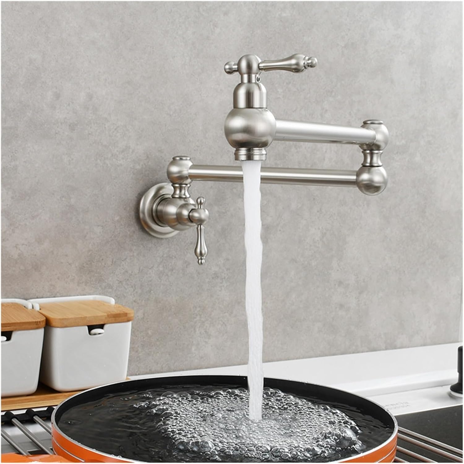 Robinet cuisine pliable or brossé mural, design de luxe pour évier