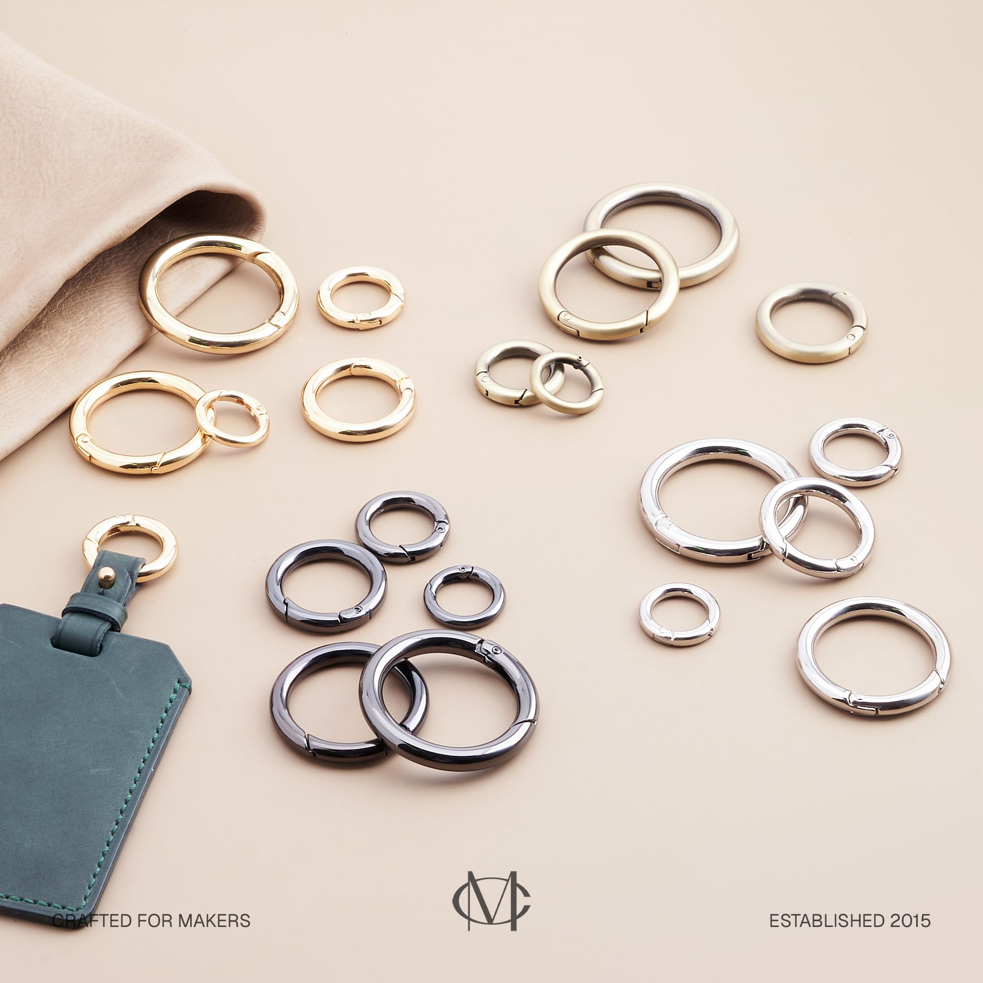 Metal De Acero Soldado Con Autógena Del Hierro Foto De Archivo - Imagen De Manual, Herramienta