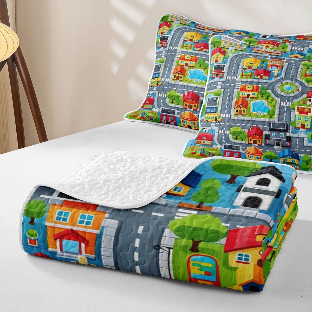 Manfei Cartoon City Map Quilt Set Road Building Playground Tree Quilted Coverlet Kids Boys Girls Play Adventure Car Map Lightweight Soft Bedspread Coverlet with 2 Pillow Sham Queen Size Blue Green
