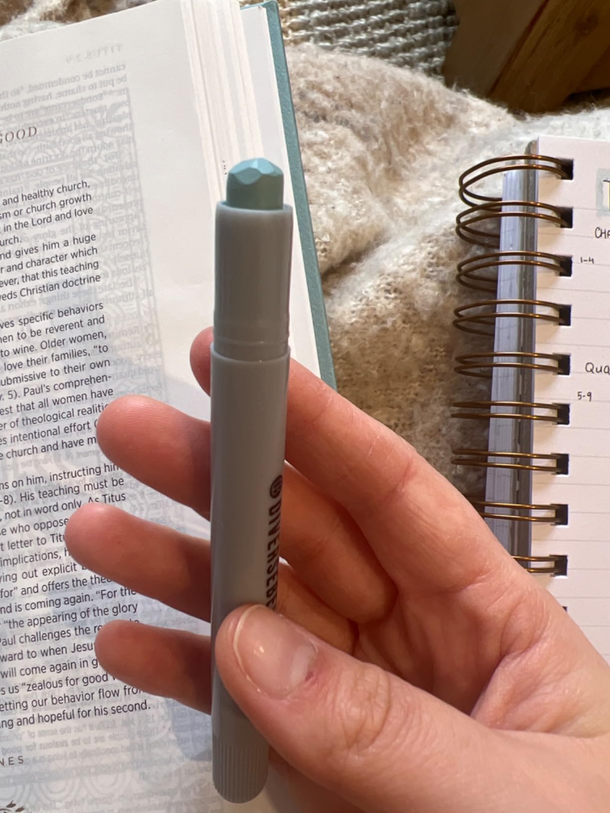 DIVERSEBEE Bible Highlighters and Pens No Bleed, 8 Pack Assorted Colors