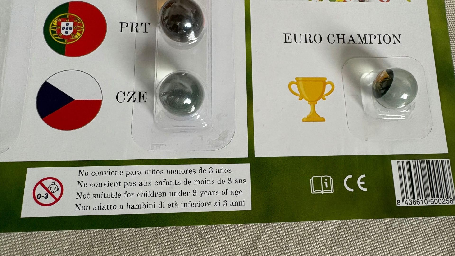 Kolekcja Europucharów 25 szklanych kulek dla dzieci z flagami piłkarskimi z flagami krajów świata 16 mm, idealny do torów kulkowych i wyścigów kulkowych