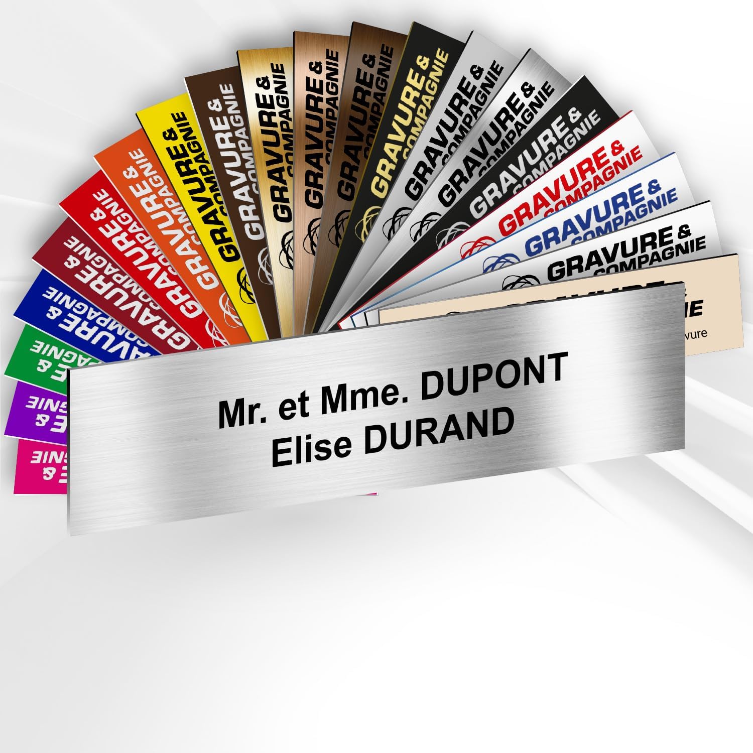 Gravure Concept – Plaque boîte aux lettres PVC 10 x 2,5 cm Gris Alu métallisé – 1 à 3 lignes gravées au laser – Adhésif 3M extérieur