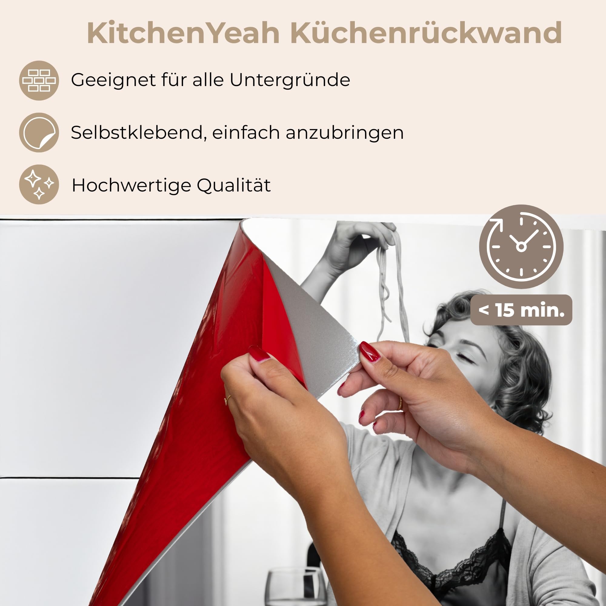 KitchenYeah© Spritzschutz Küchenrückwand 60x80 cm Küche Abwaschbar Selbstklebend Küchenwand Küchenfront Küchen Rückenwand Wandschutz Frau - Spaghetti - Schwarz - Weiß