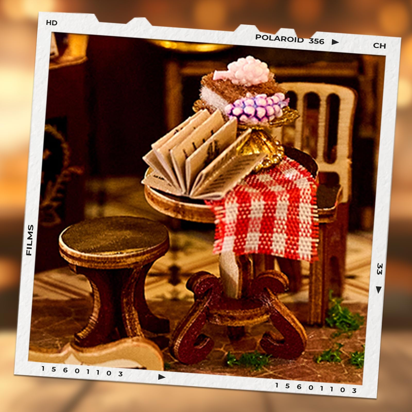 Cuteefun Kit per Casa Delle Bambole, con Luce LED, Modellino in Legno per Adulti e Adolescenti, Costruite la Casa dei Vostri Sogni, Compleanno Regali di Natale (Mildly Spiced Coffee)