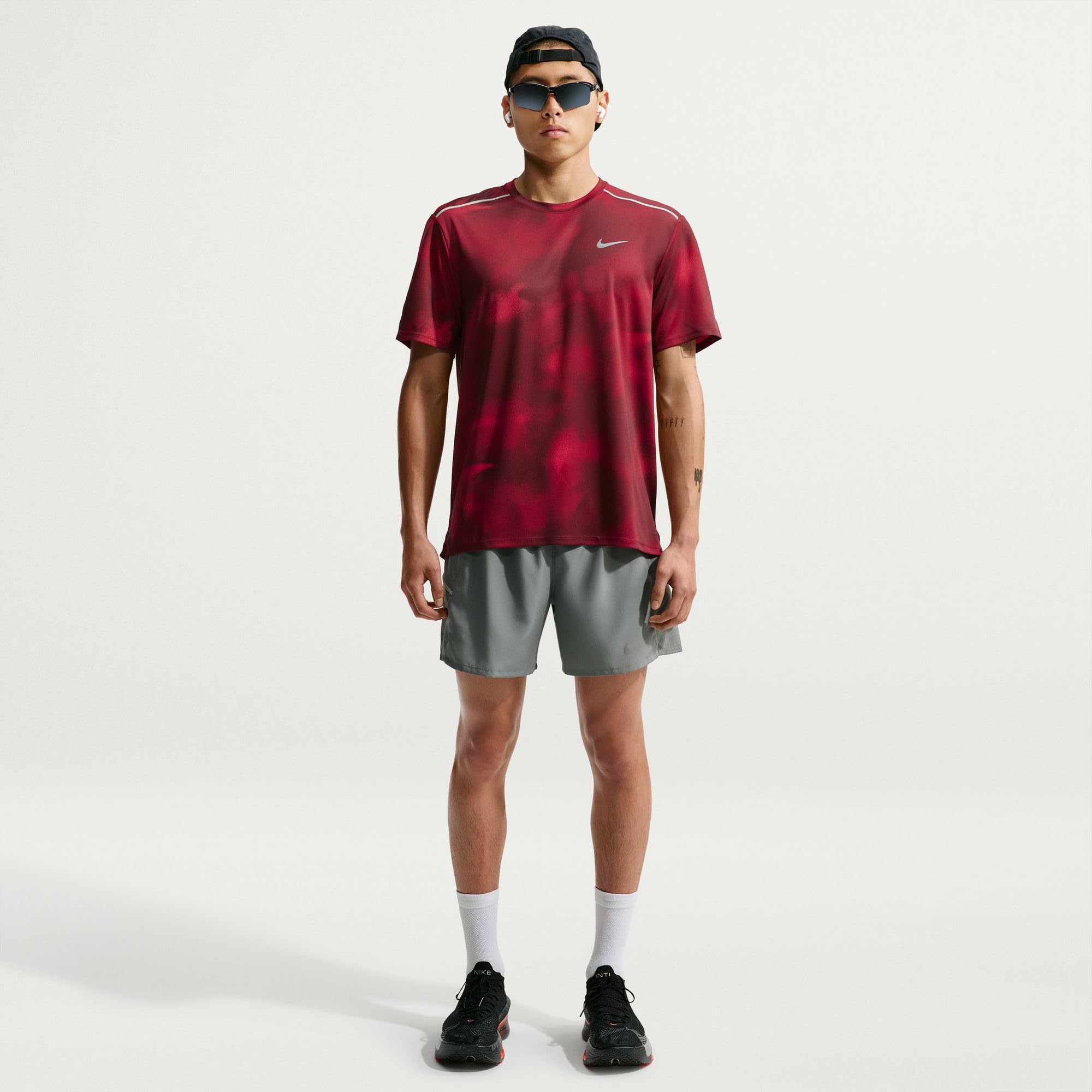 Nike Herren Nike Miler Dri-fit Kurzarm-laufoberteil für Herren Kurzarm-Laufoberteil