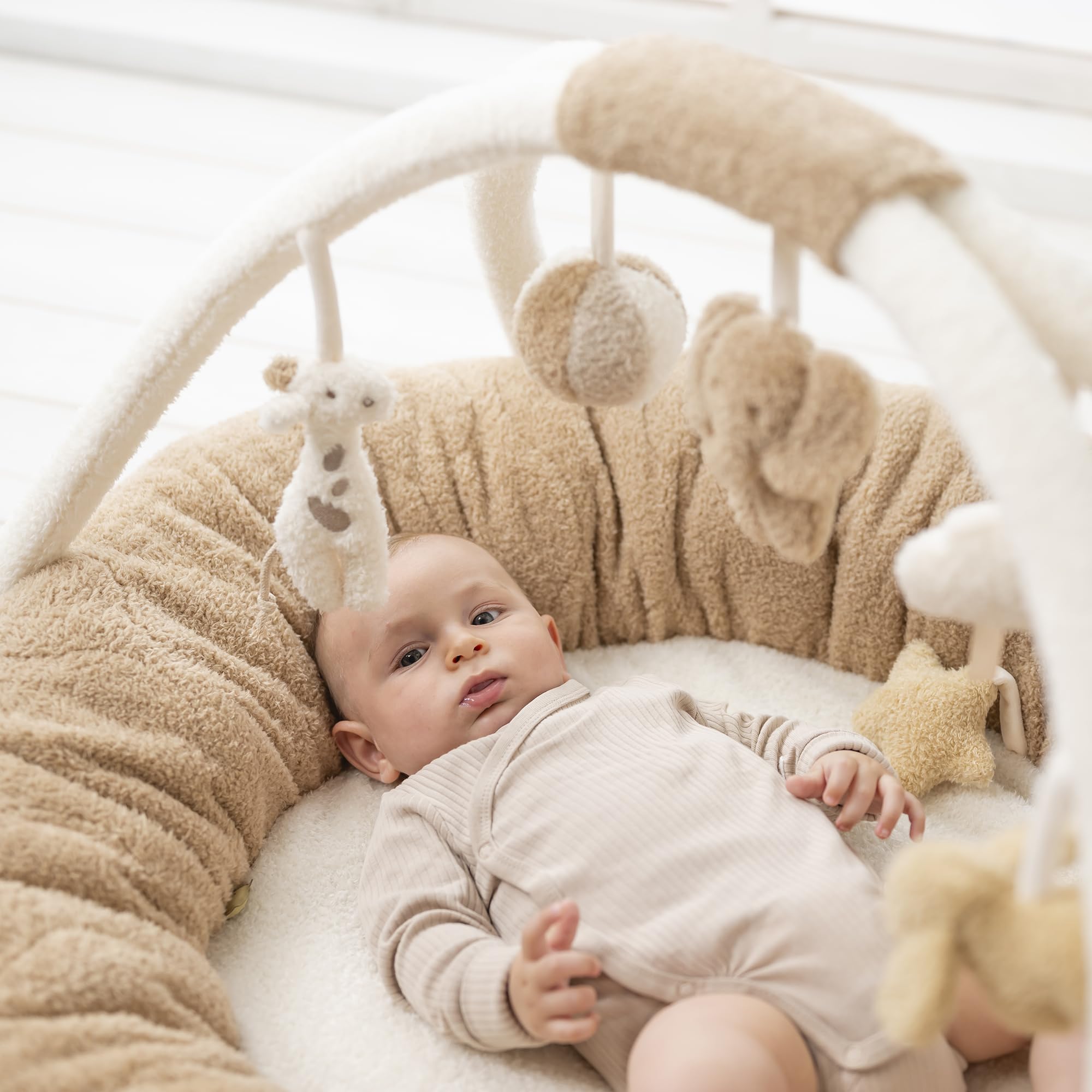 Nattou Tapis d'éveil avec Arche de jeu et différentes Activités, en polyester, env. 90 cm, Teddy, Blanc/brun clair