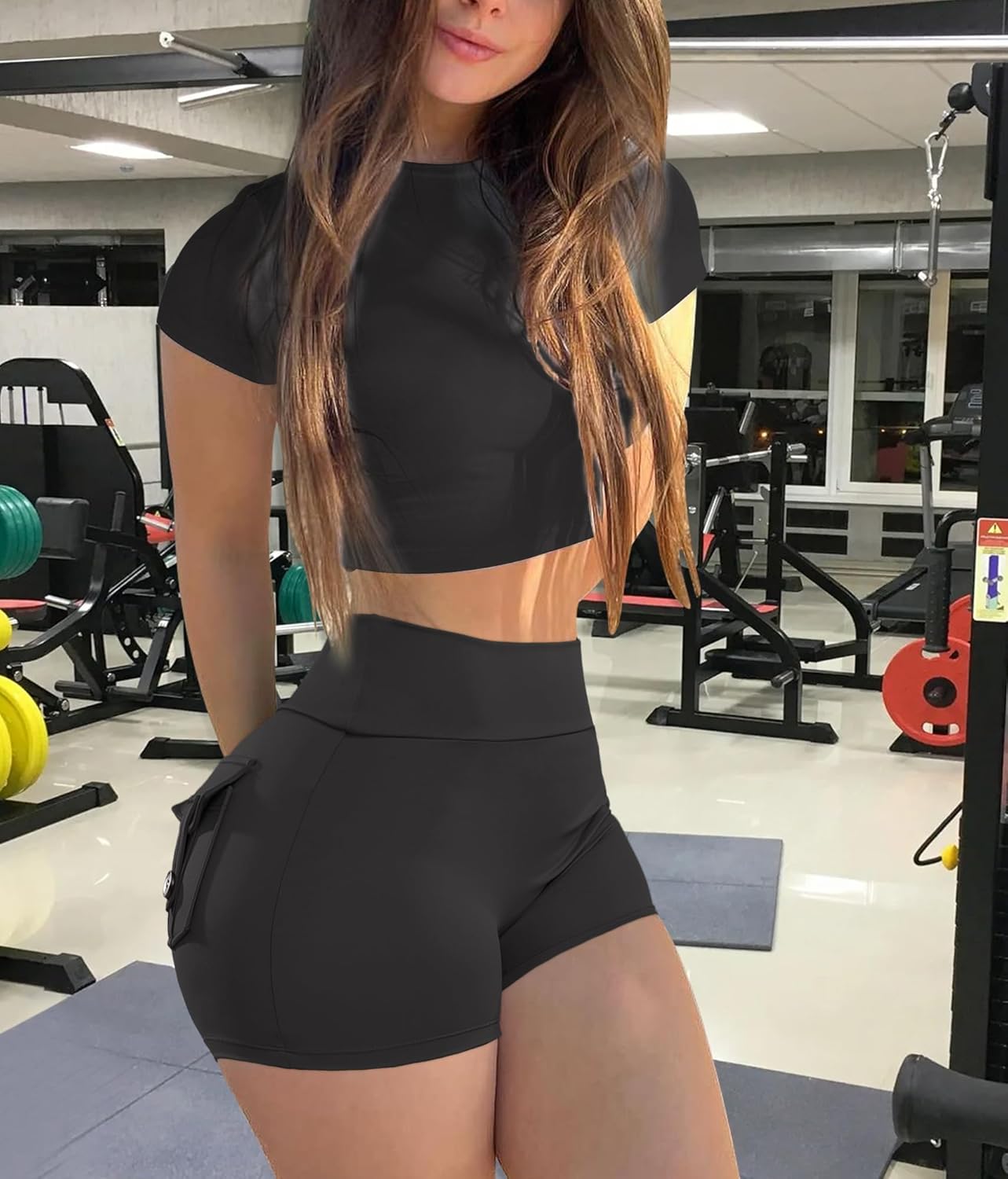 SEASUM Women Pocket Shorts 3"/4.5" Scrunch Butt Workout Cargo Shorts V Waist Yoga Booty Lifting Gym Bottom - Image 2