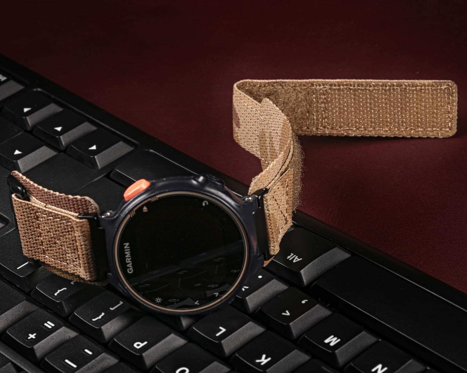 Bracelet de montre de rechange robuste compatible avec Garmin 220/230/235/620/630/735XT/235 Lite Forerunner 235, pour homme et femme