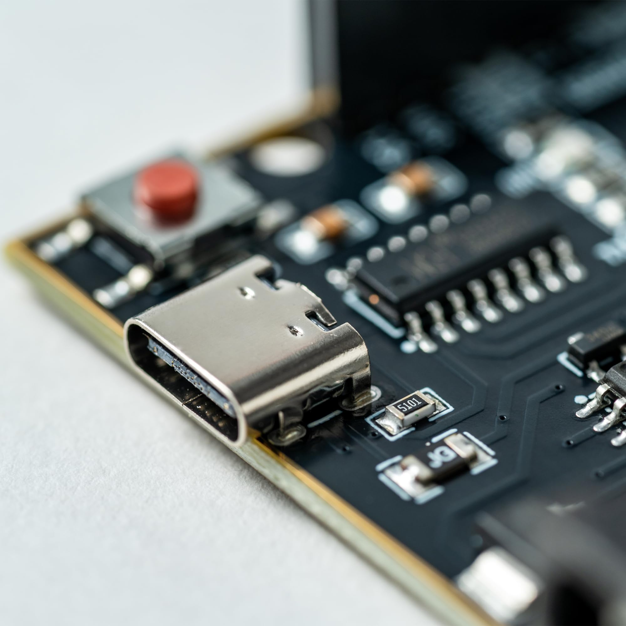 Lonely Binary UNO R3 Gold Edition - ATmega328P, ATMEGA16U2, scheda di sviluppo senza piombo con USB Type-C | Compatibile con Arduino IDE