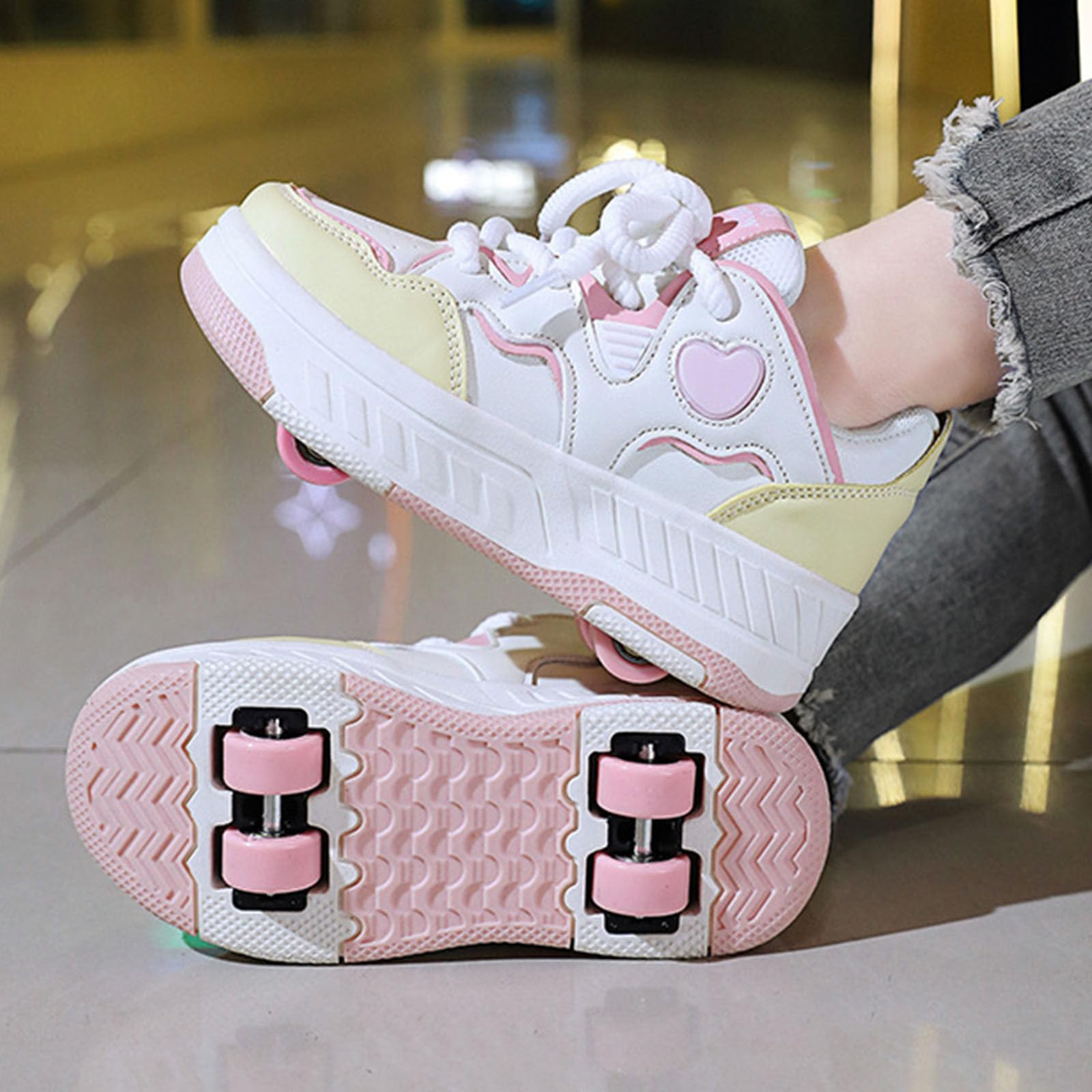 Surwin Schuhe mit Rollen Kinder Mädchen Jungen, Liebesherz Stil Turnschuhe mit 4 Rollen Schnüren Design Rollschuhe Schuhe Skateboardschuhe Roller Skate Shoes Rollschuhe Sneaker