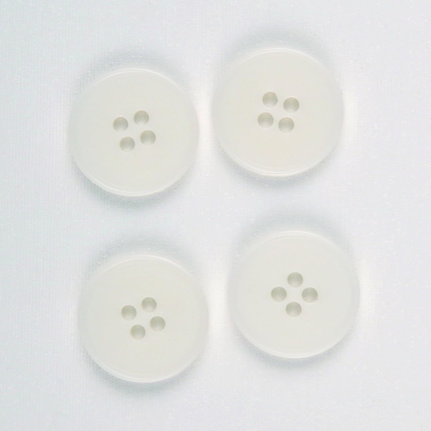 Kleiber 6-Piece Large Gown Buttons, White