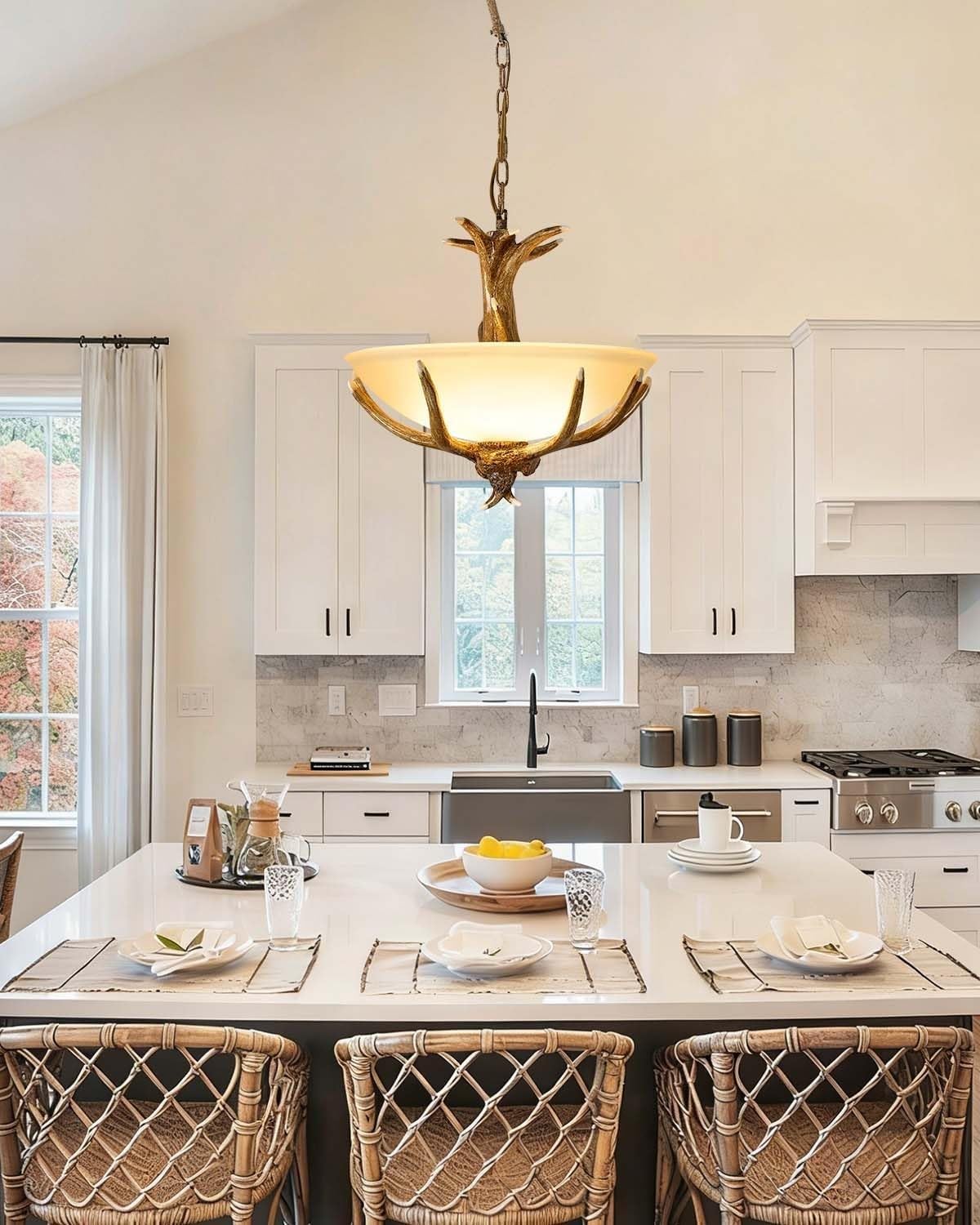 WOQuju Rustic Resin Deer Chandelier with 3-Light Retro Deer Horn Antler Vintage Style Pendant Light Rural Countryside Lighting Decor for Kitchen Bar Cafe Living Room