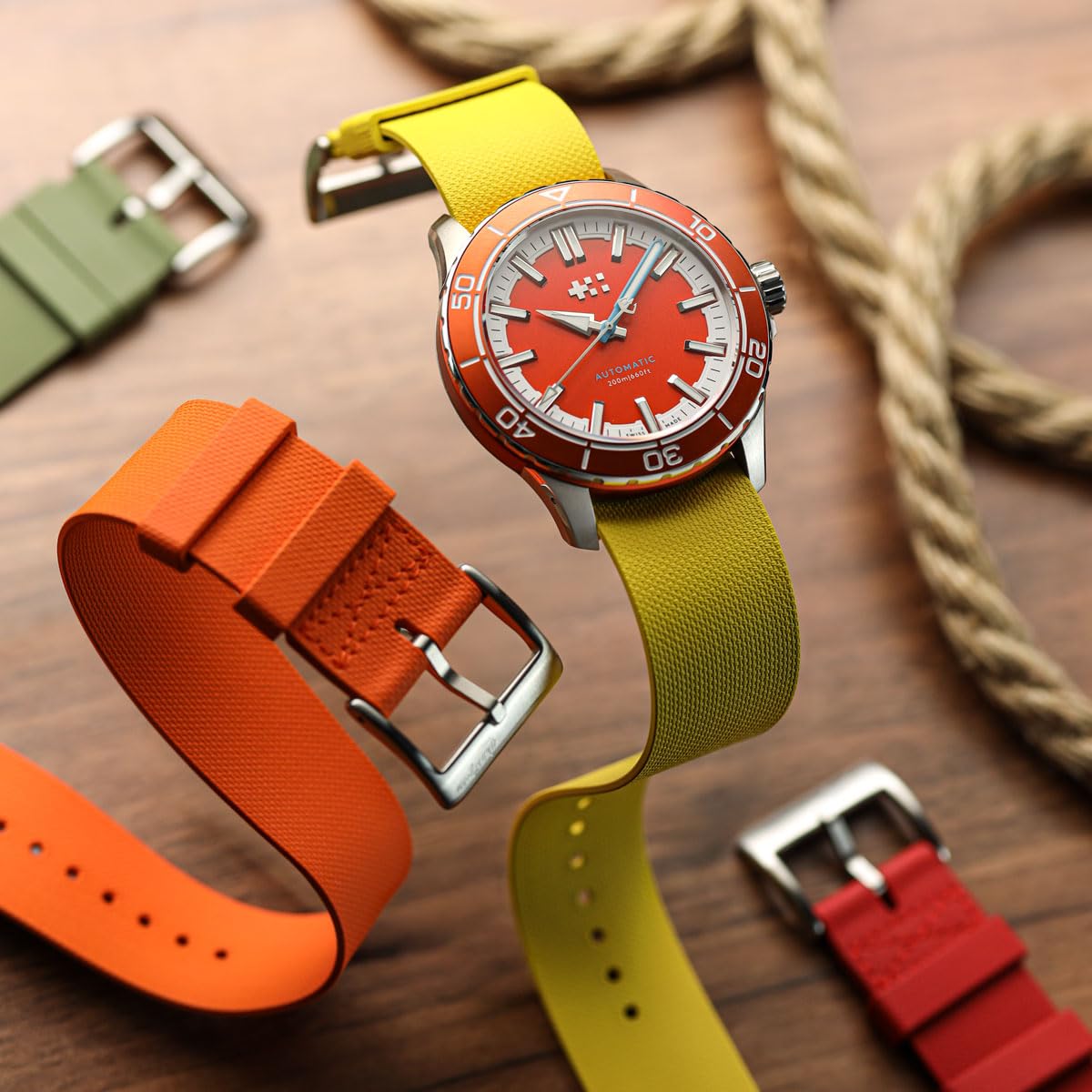 WatchGecko TidalPass British Military FKM - Correa de reloj de goma impermeable para hombre, versátil y elegante, se puede llevar de 2 maneras