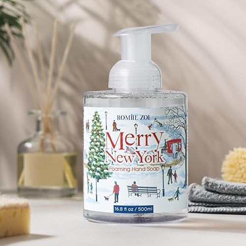 Miniatura 2 de Jabón de manos espumoso navideño con caja de regalo, Merry New York, impregnado con aroma a cedro y enebro, 16.9 fl oz 16.8 fl. oz