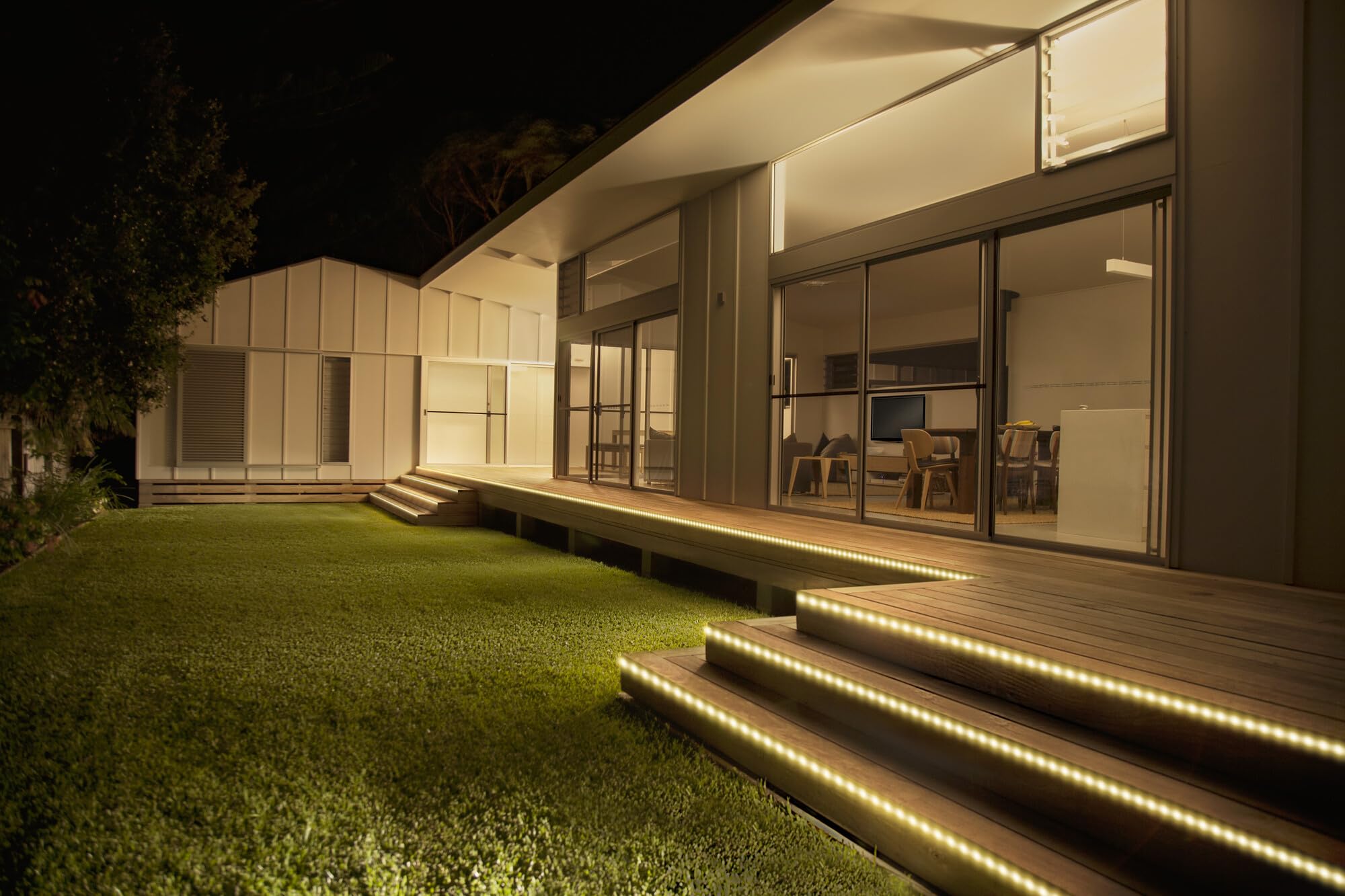 OSRAM Striscia LED SMART+ WiFi OUTDOOR FLEX 3M, bianca, 12W, 790lm, luce bianca regolabile e luce colorata RGB per esterni, dimmerabile, lunga durata, controllabile tramite SMART+ App, IP44