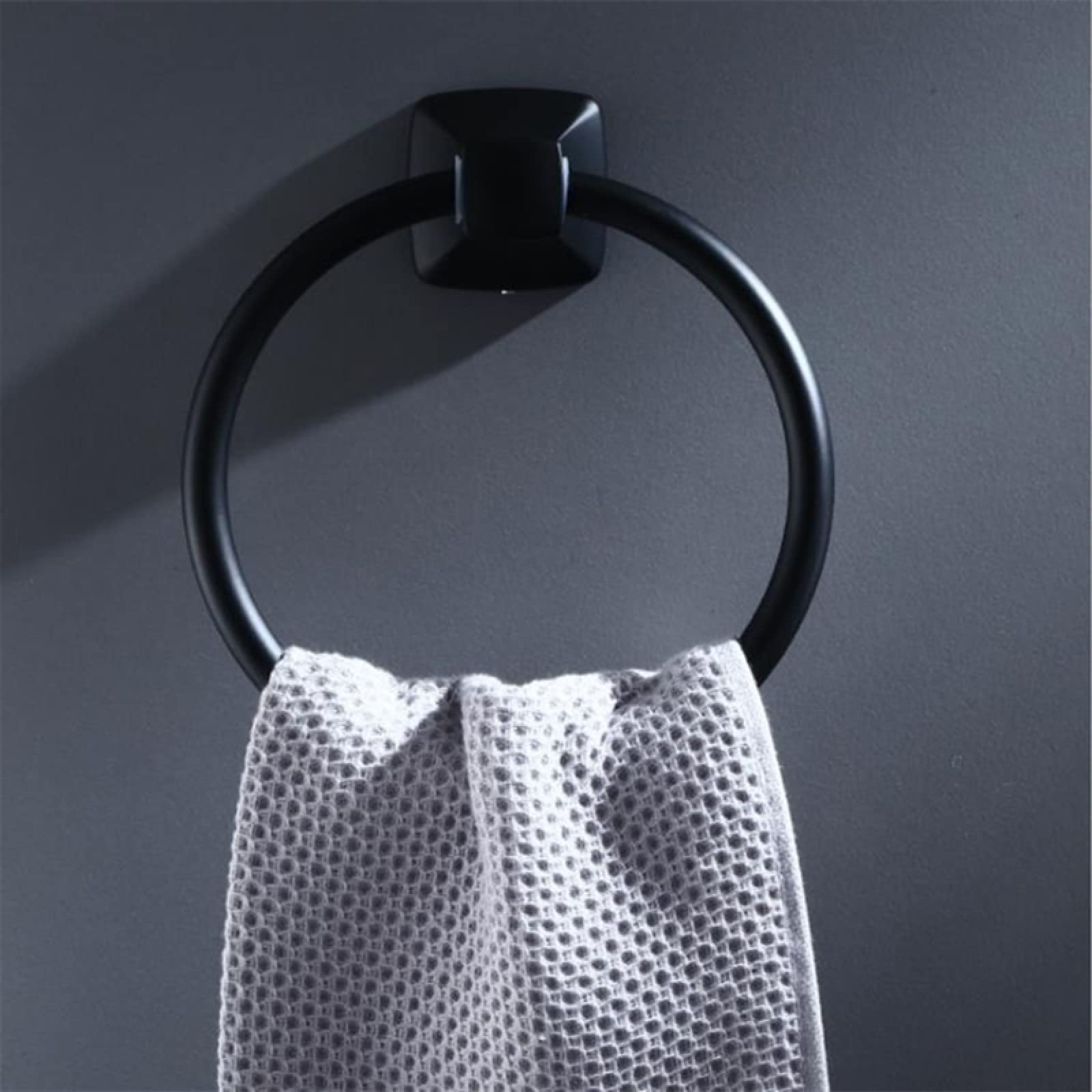 1 PC Modernes Design Raum Aluminium Schwarz Handtuch Ring Handtuch Runde Wandhalter Badezimmer Handtuchhalter Zubeh?r Ausr¨¹stung