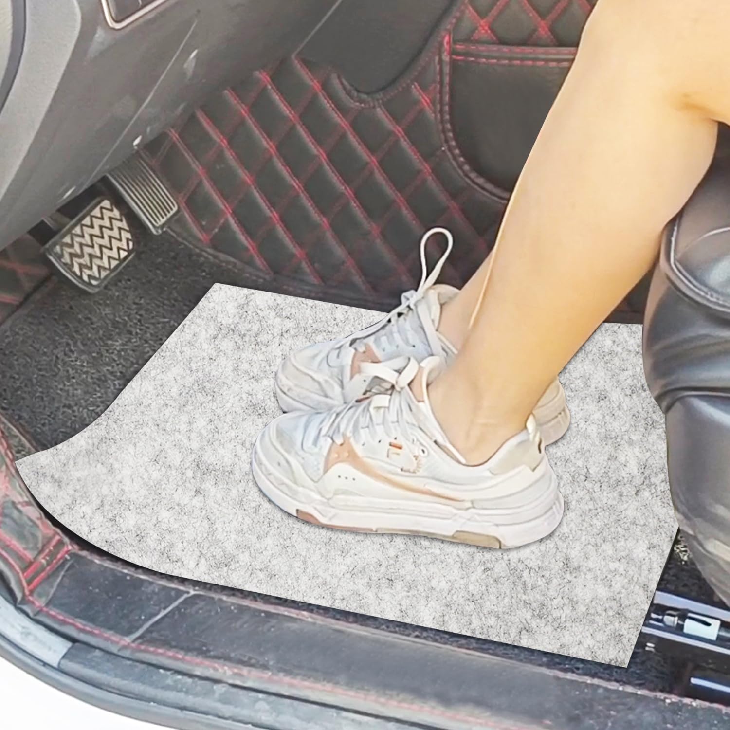 RUENXG 20PCS Grey Disposable Car Floor Mats 19 6x15 7 Inch Heavy-Duty Automotive Floor Protectors for Car Wash — view 3