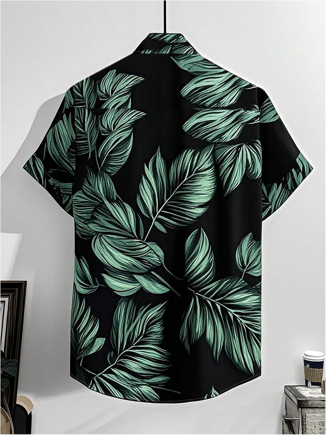 VIPWOLF Men's Hawaiian Shirts Button Down Short Sleeve Collared T-Shirts Causal Beach Vacation Tropical Summer Tops
