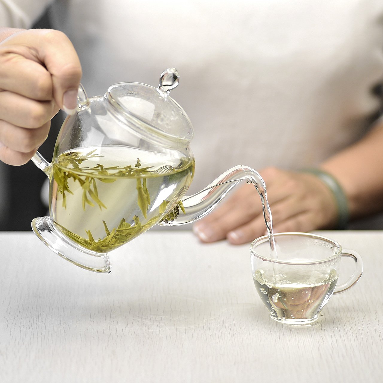 Buy Teavivre Princess Flowering Teapot Gift Set 15 Oz Borosilicate Glass Teapot 2 Handmade Blooming Flower Tea Balls Online In Tunisia B07dgt1xjv