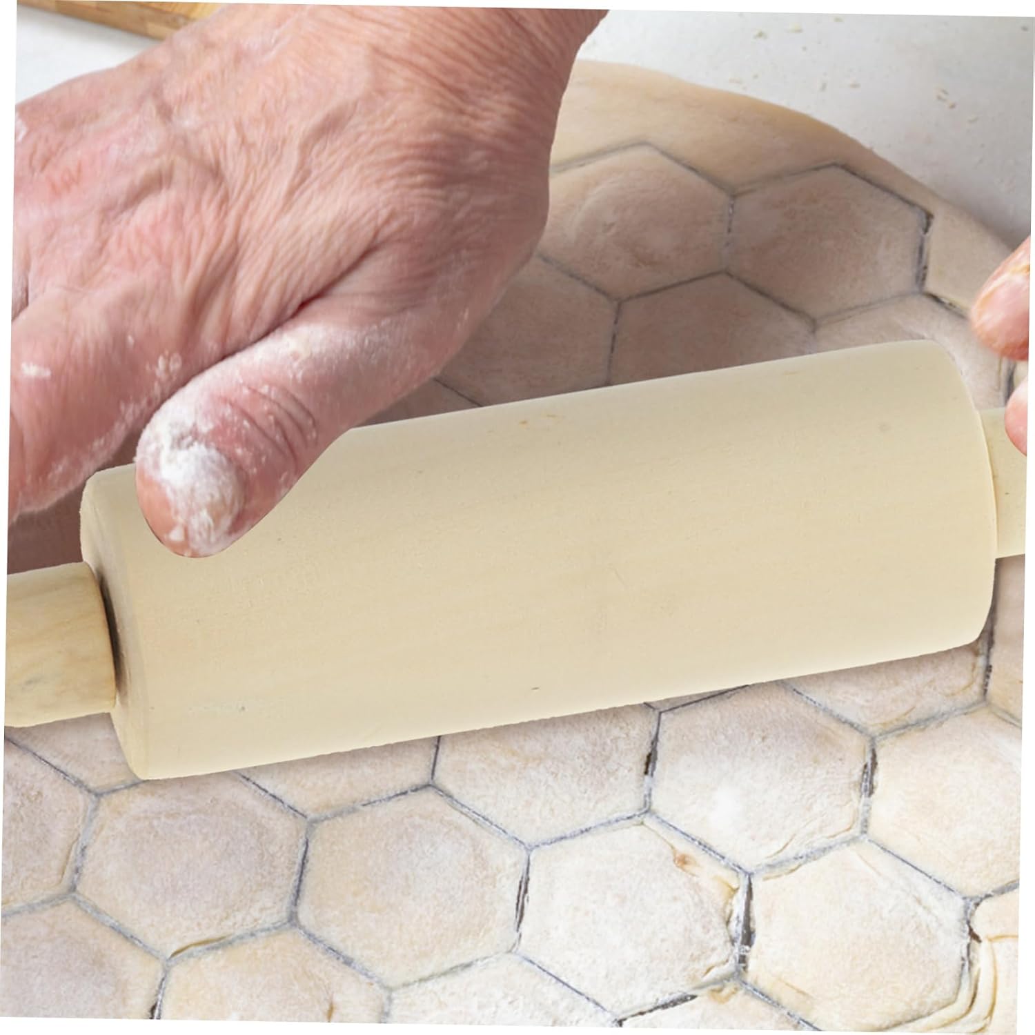 Russian Dumpling Maker Mold Pierogies Maker Press Easy to Use Kitchen Gadget Dumpling Cutter