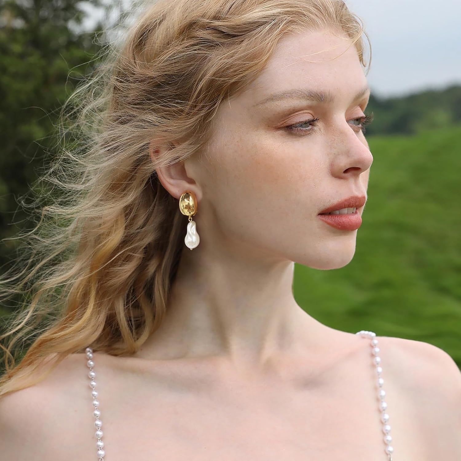 Pearl Drop Earrings for Women Vintage Statement Gold Pearl Dangle Earrings Chunky Earrings Fashion Jewelry - Image 3