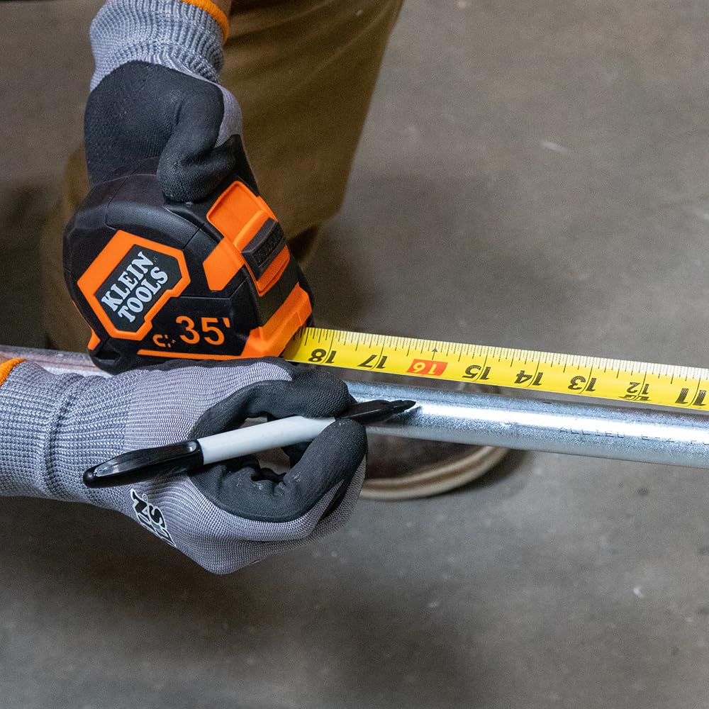 Klein Tools 9235 Cinta métrica, cinta métrica magnética resistente con hoja reforzada de nailon de doble cara de doble gancho de 35 pies, con clip de metal para cinturón