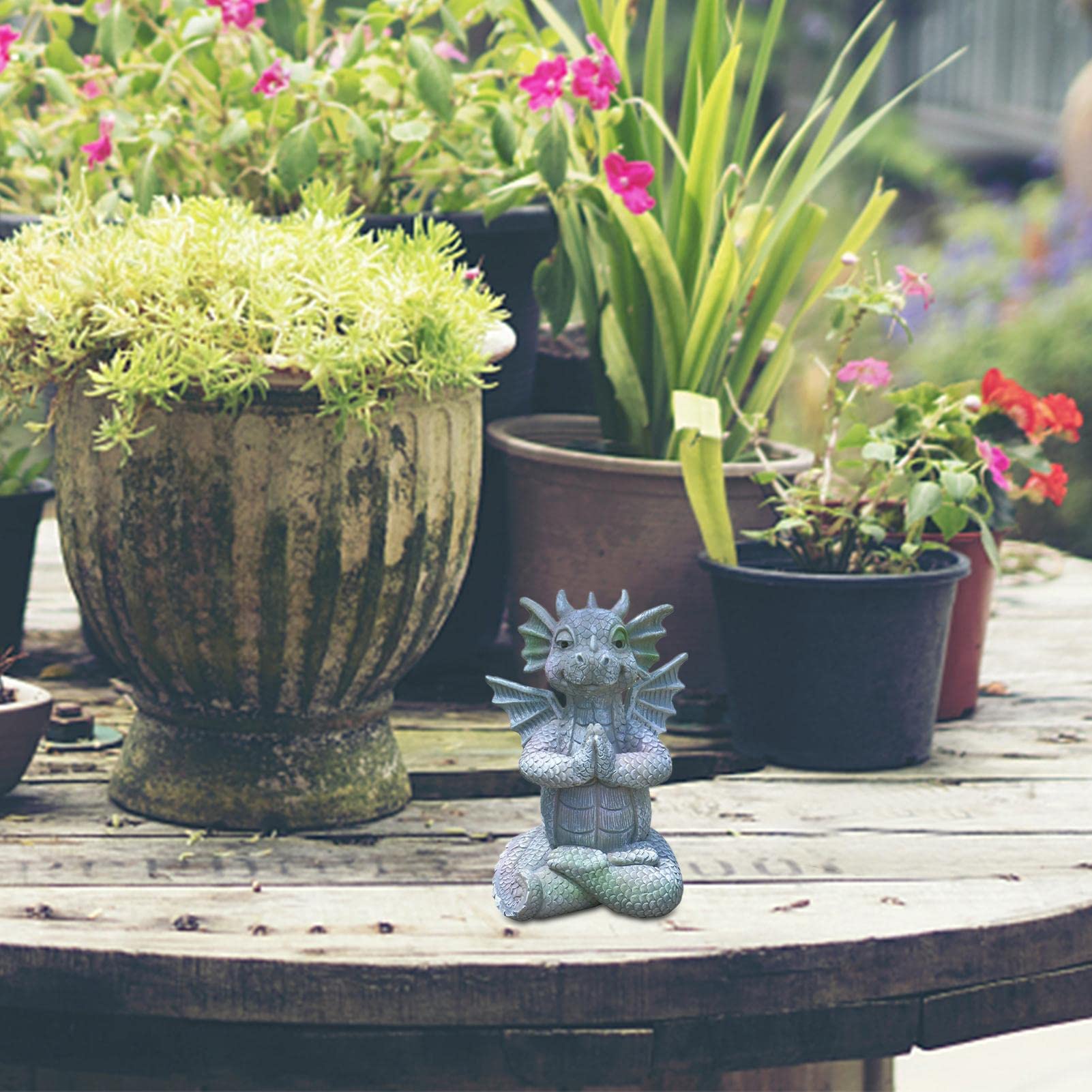 TERESA'S COLLECTIONS Tuin Ornamenten Buiten, Staande Bronzen Draak Standbeelden met Solar Crack Glazen Bal, Waterdichte Hars Draak Ornamenten, Tuin Decoratie Geschenken 22CM
